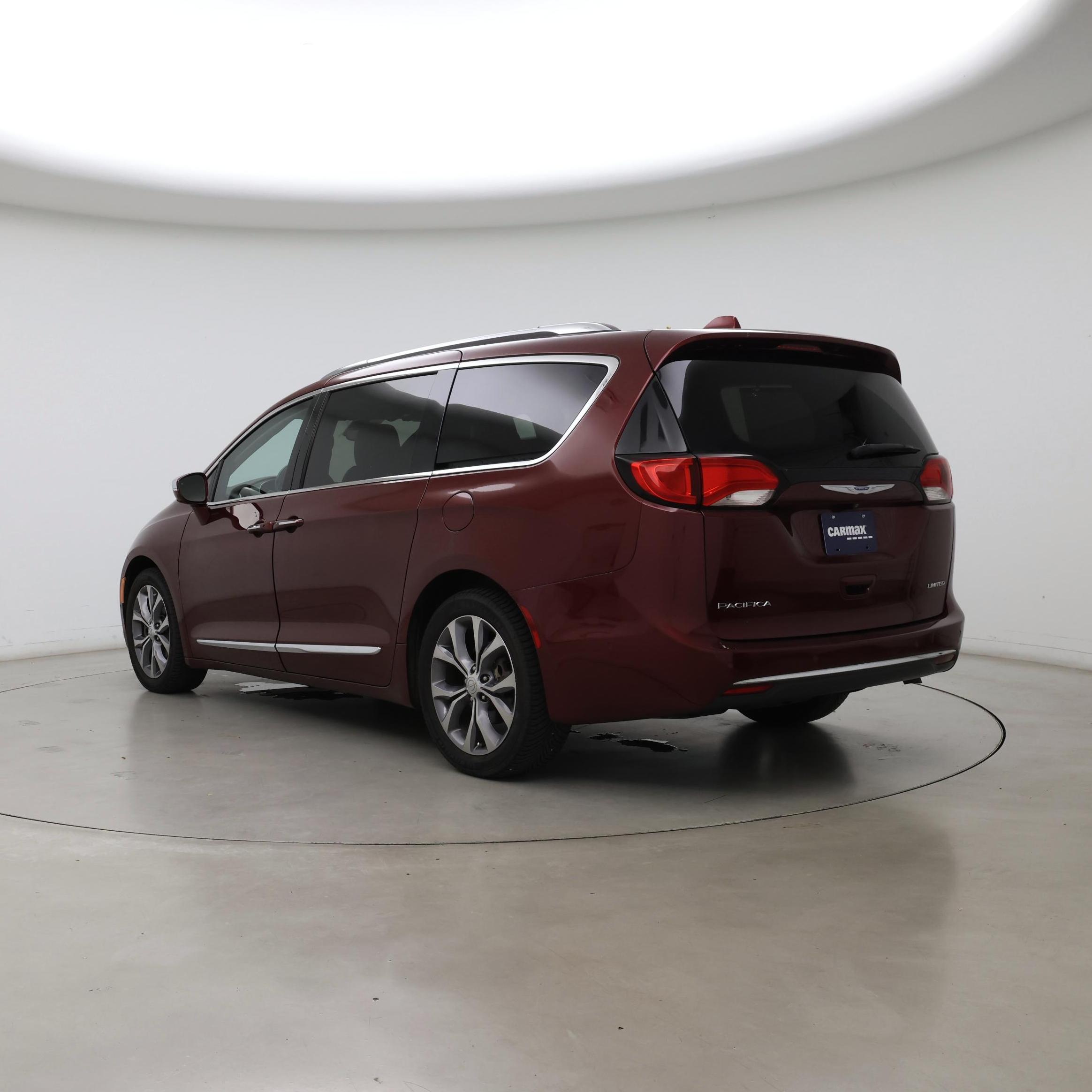 Thumbnail: 2018 Chrysler Pacifica - 2