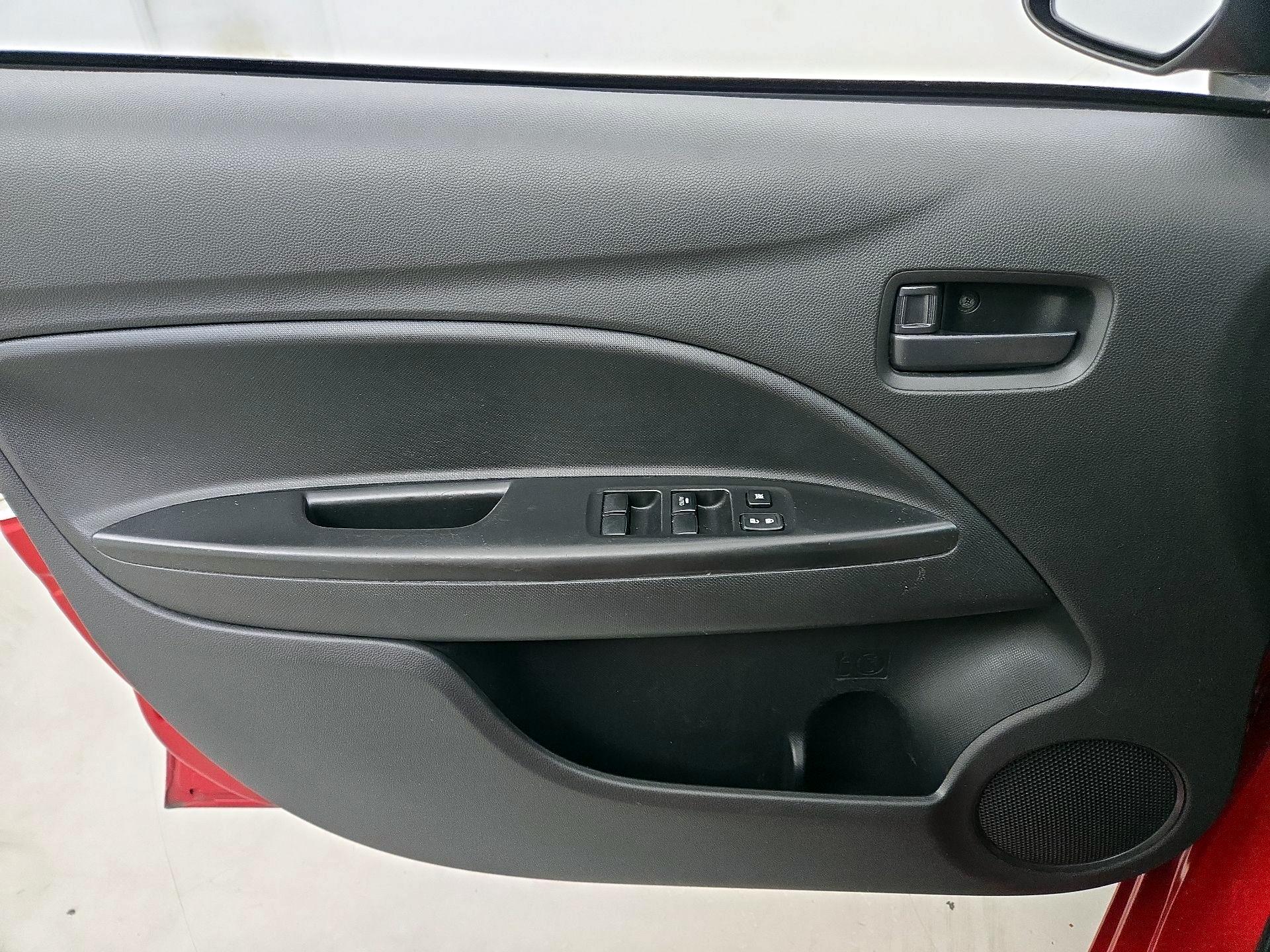 Thumbnail: 2021 Mitsubishi Mirage - 12