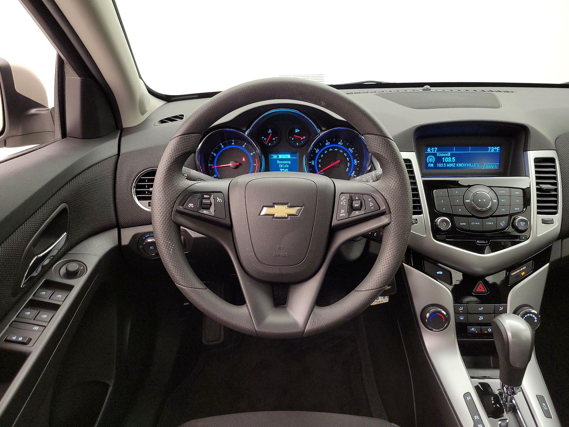Thumbnail: 2016 Chevrolet Cruze - 10