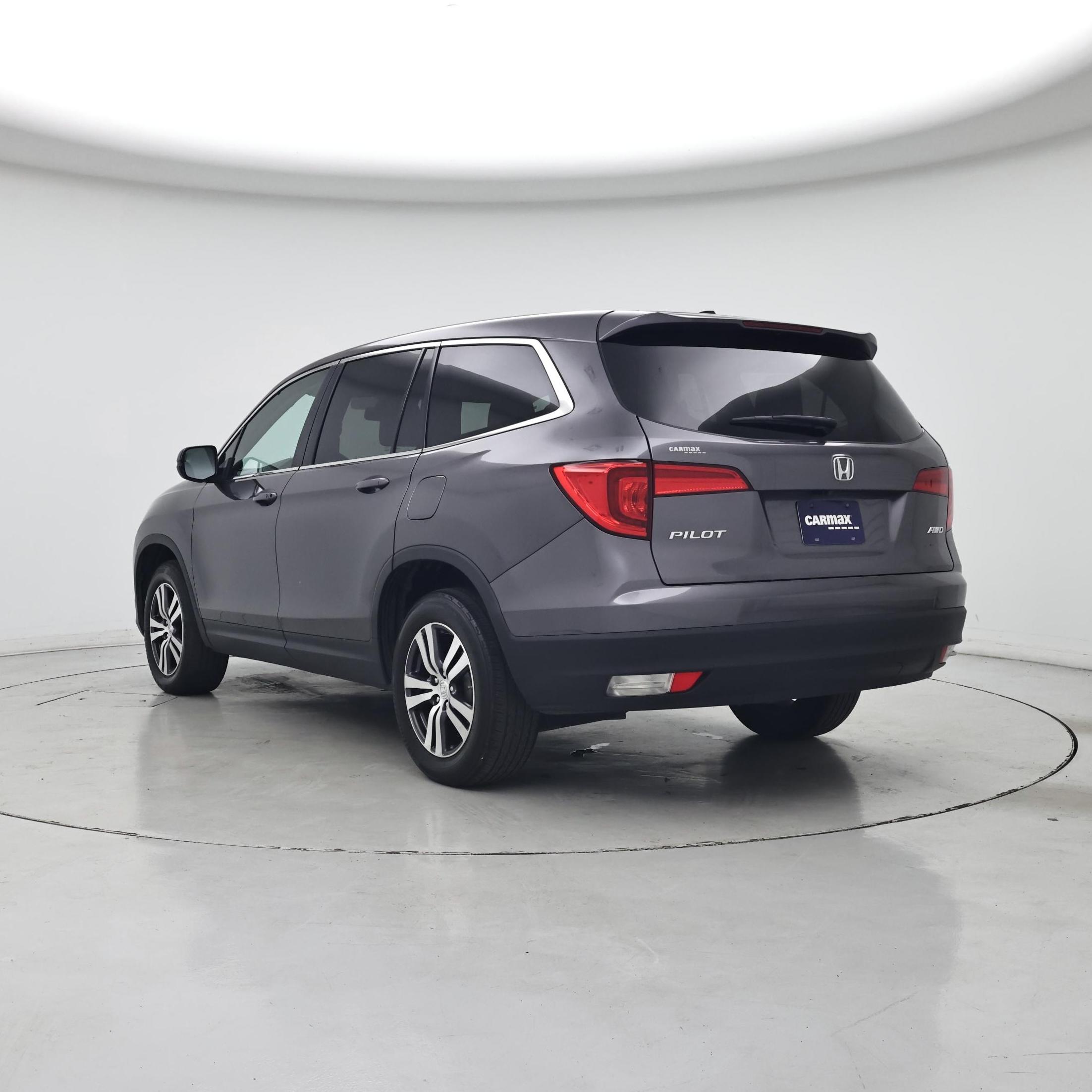 Thumbnail: 2017 Honda Pilot - 2