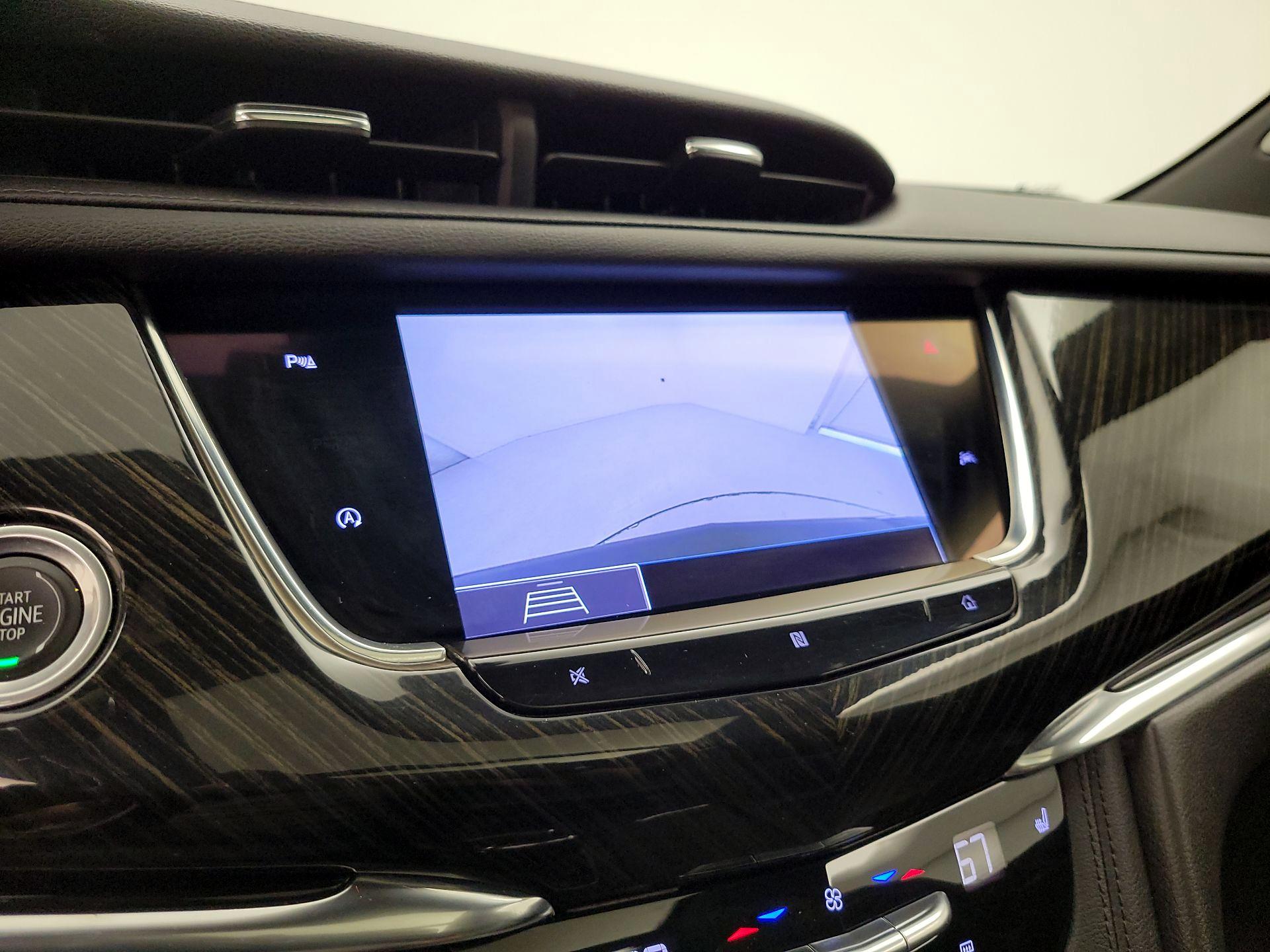 Thumbnail: 2020 Cadillac XT6 - 15