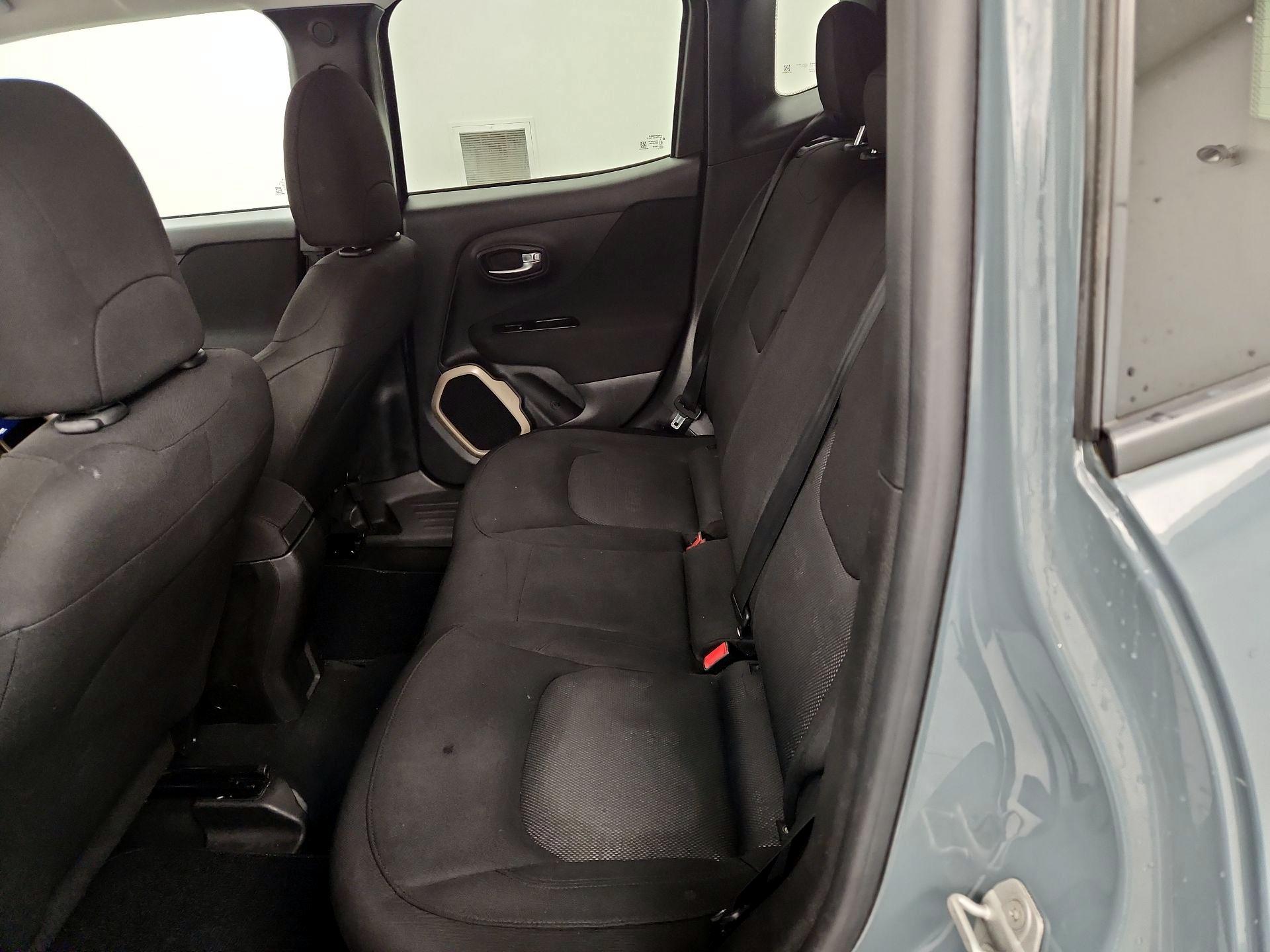 Thumbnail: 2017 Jeep Renegade - 19