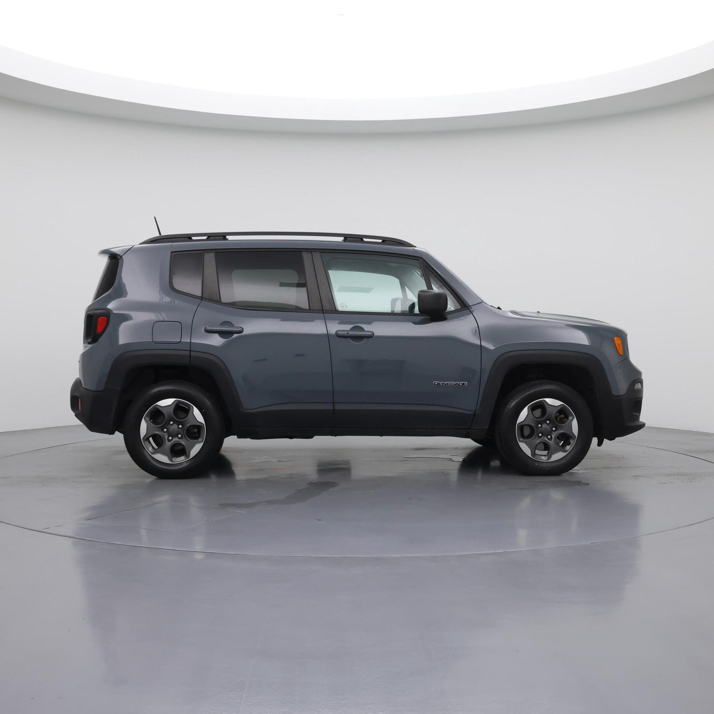 Thumbnail: 2017 Jeep Renegade - 7