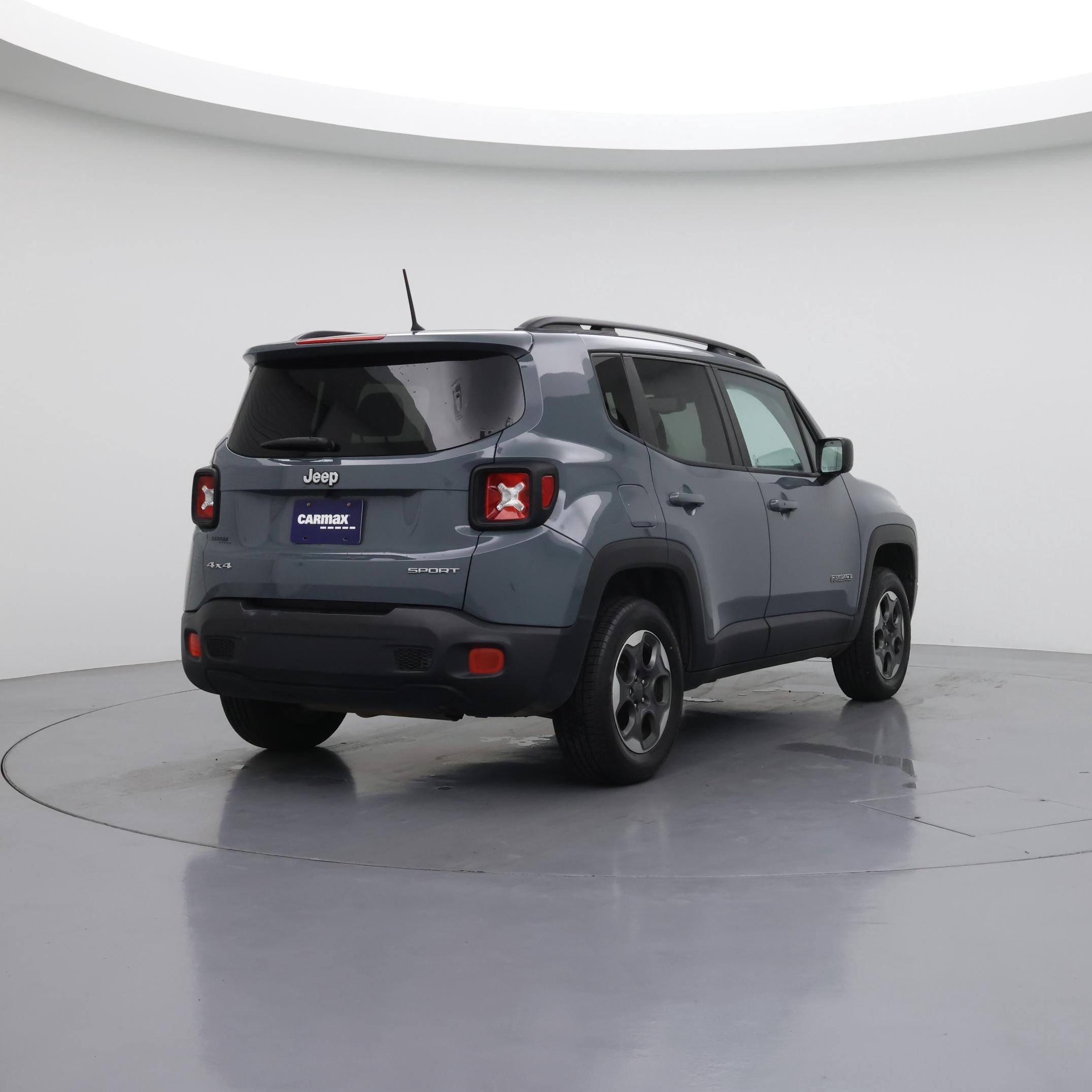 Thumbnail: 2017 Jeep Renegade - 8