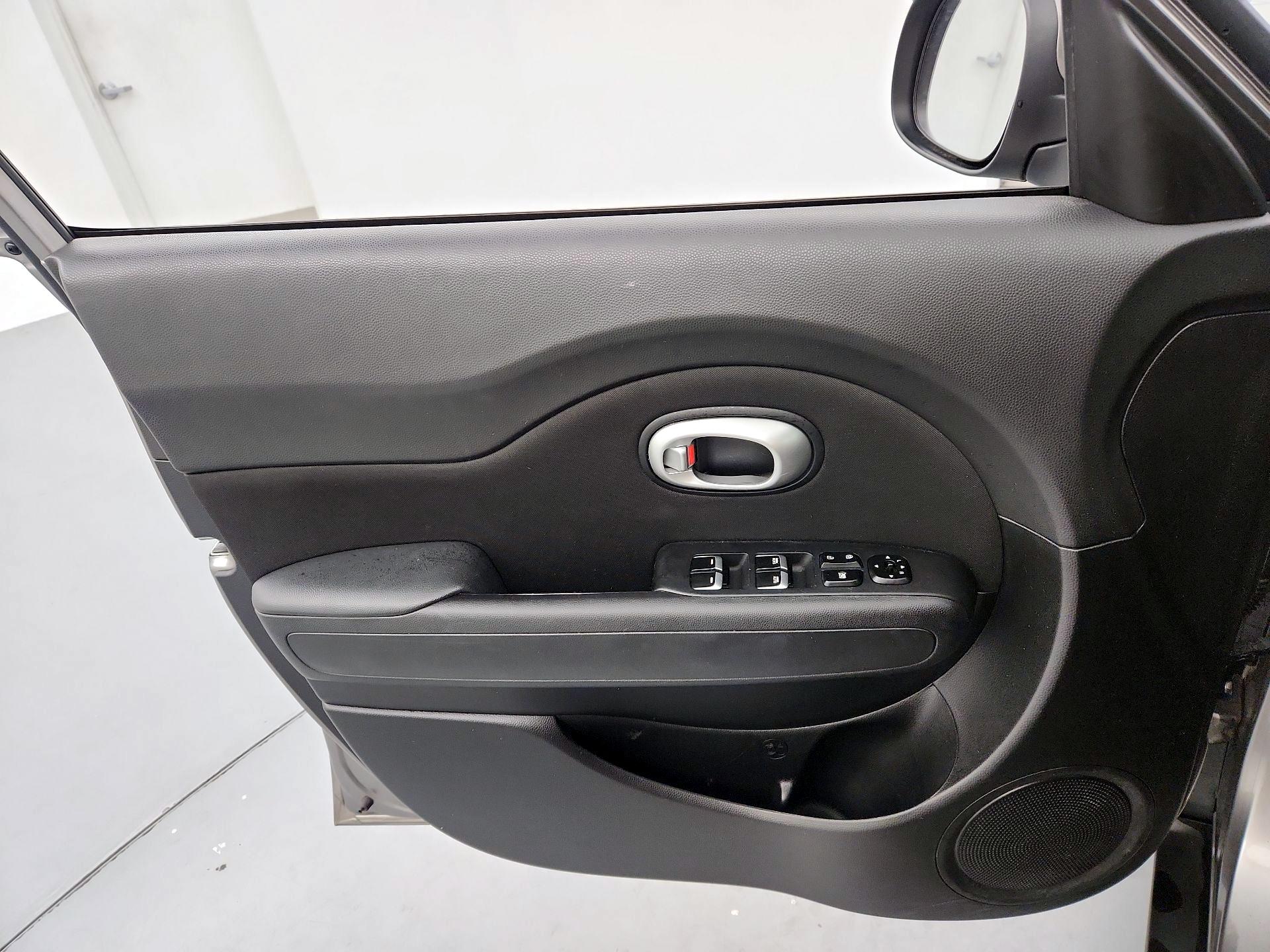Thumbnail: 2018 Kia Soul - 12