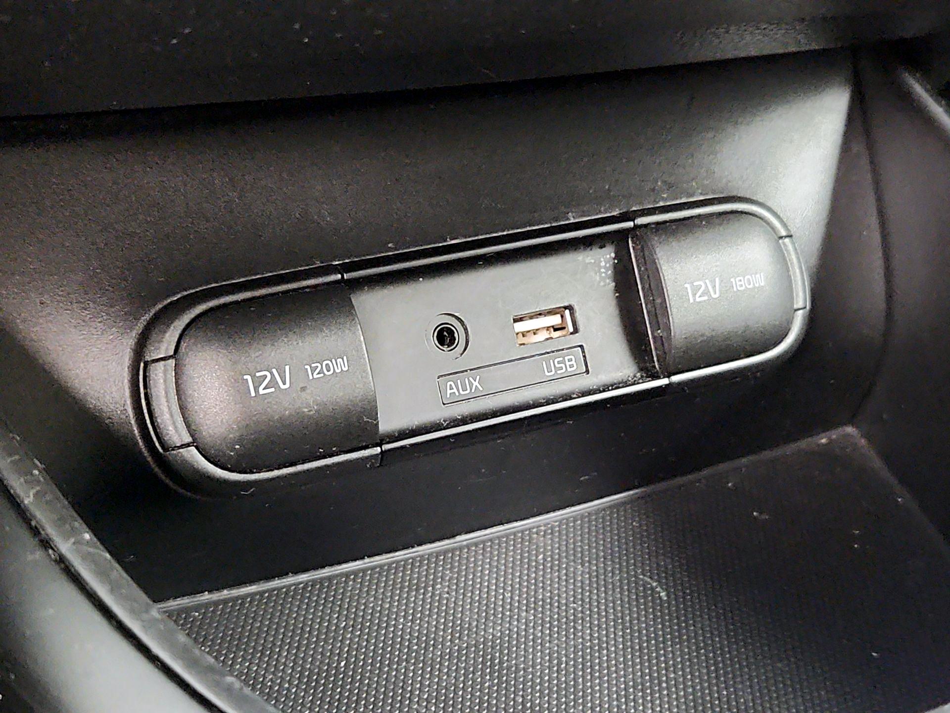 Thumbnail: 2018 Kia Soul - 18