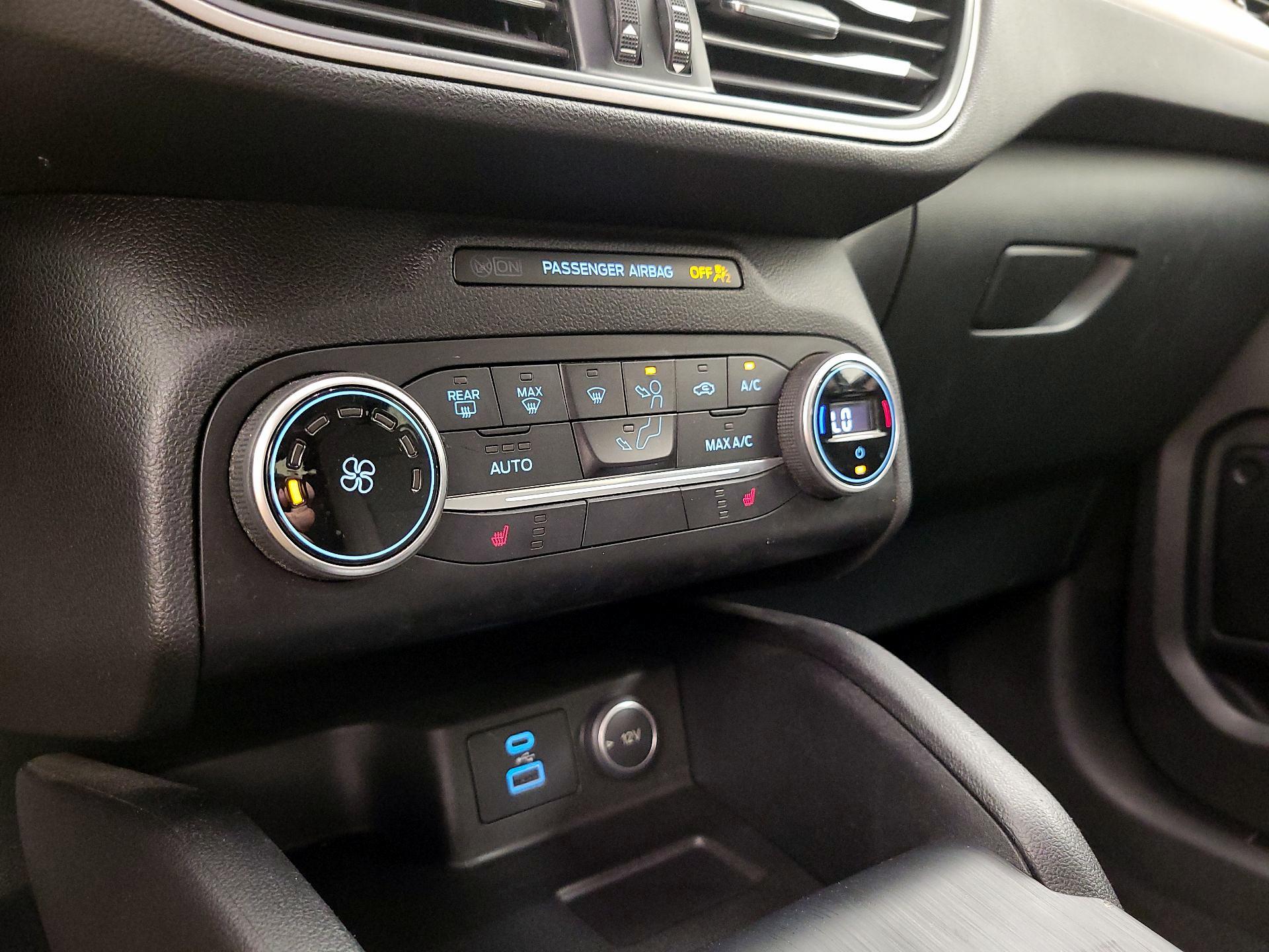 Thumbnail: 2020 Ford Escape - 16