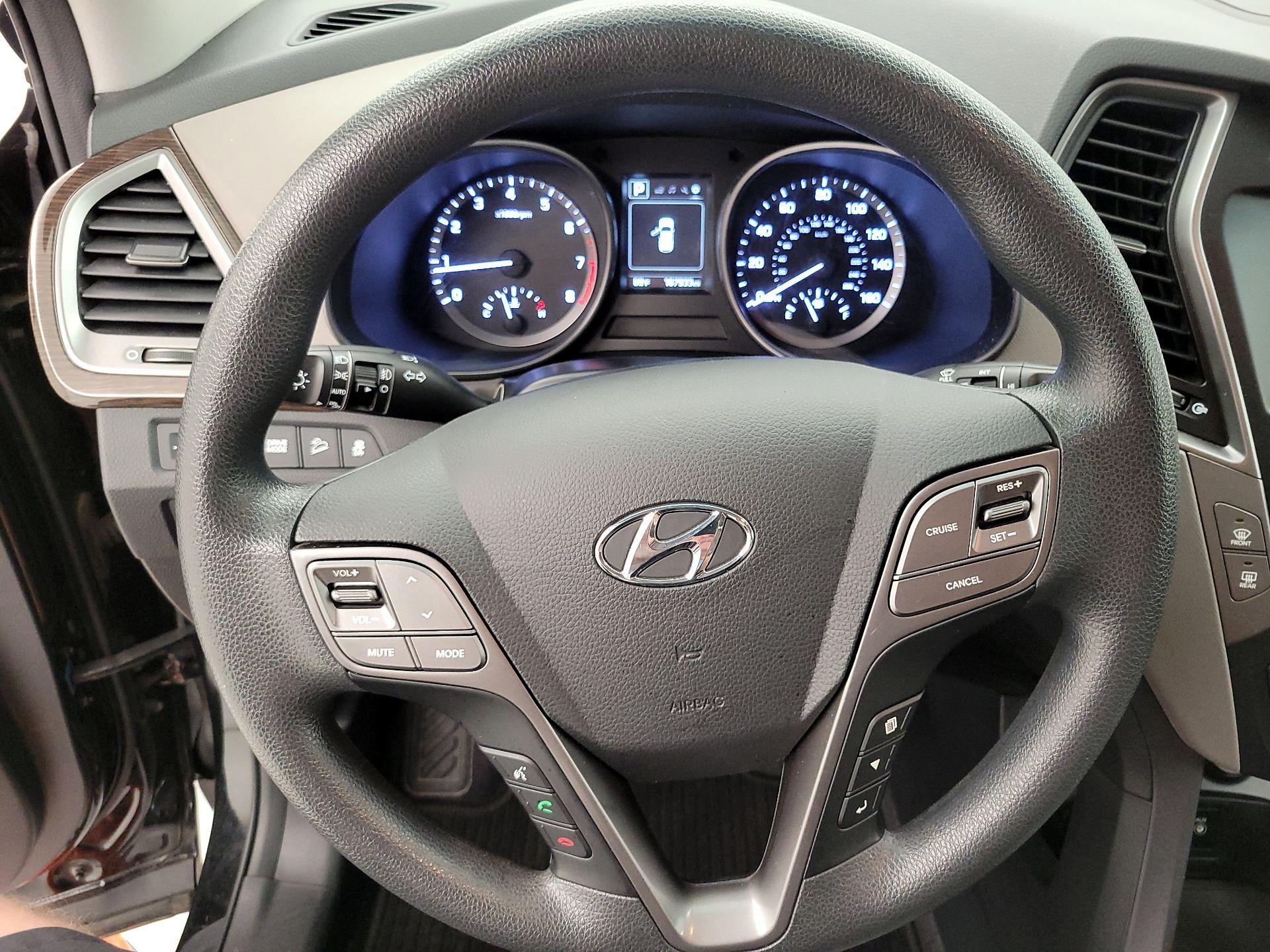 Thumbnail: 2018 Hyundai Santa Fe - 10