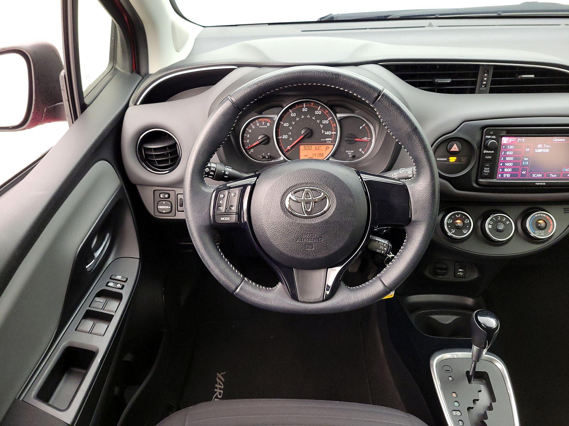Thumbnail: 2015 Toyota Yaris - 10