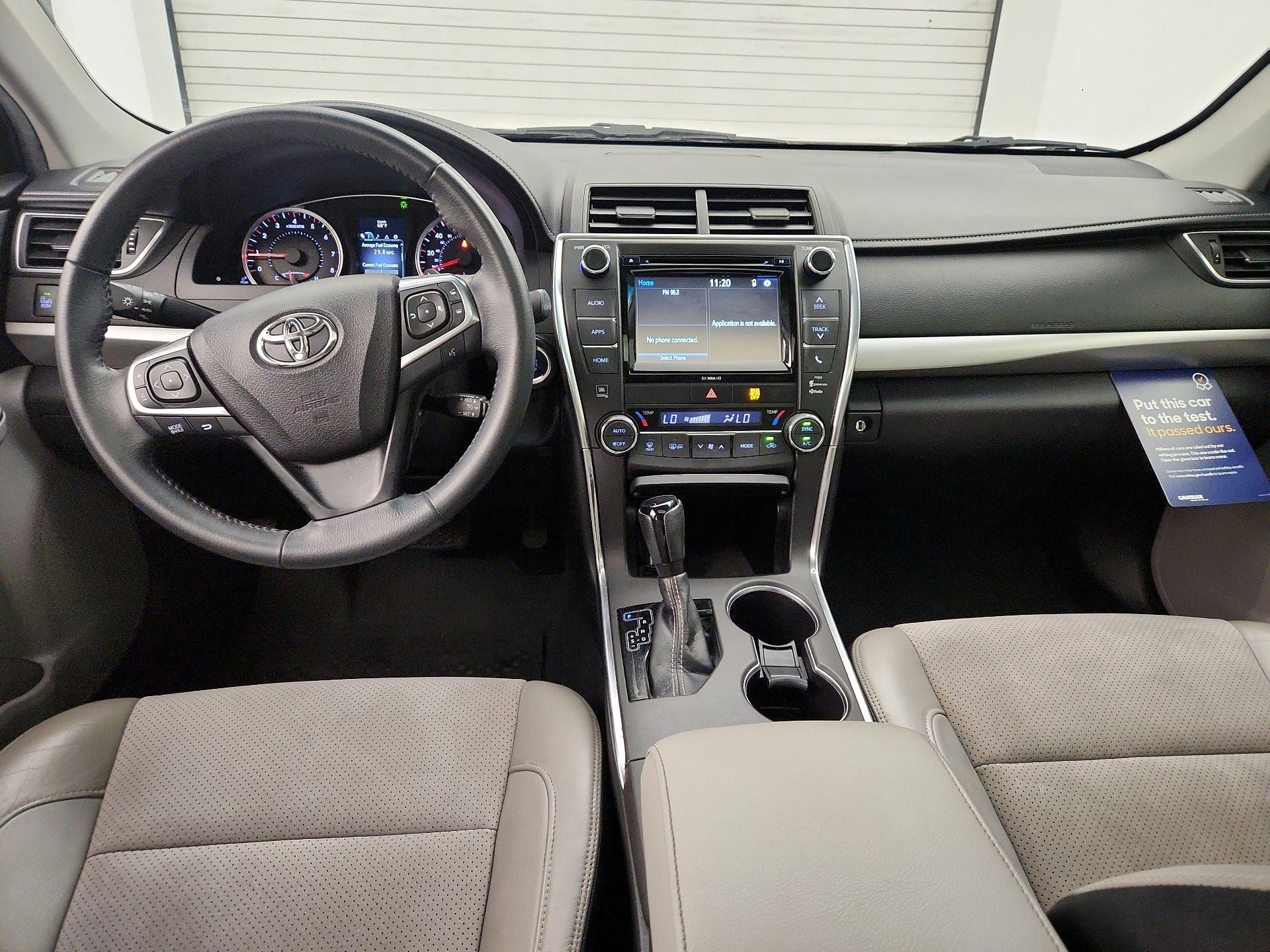 Thumbnail: 2017 Toyota Camry - 9