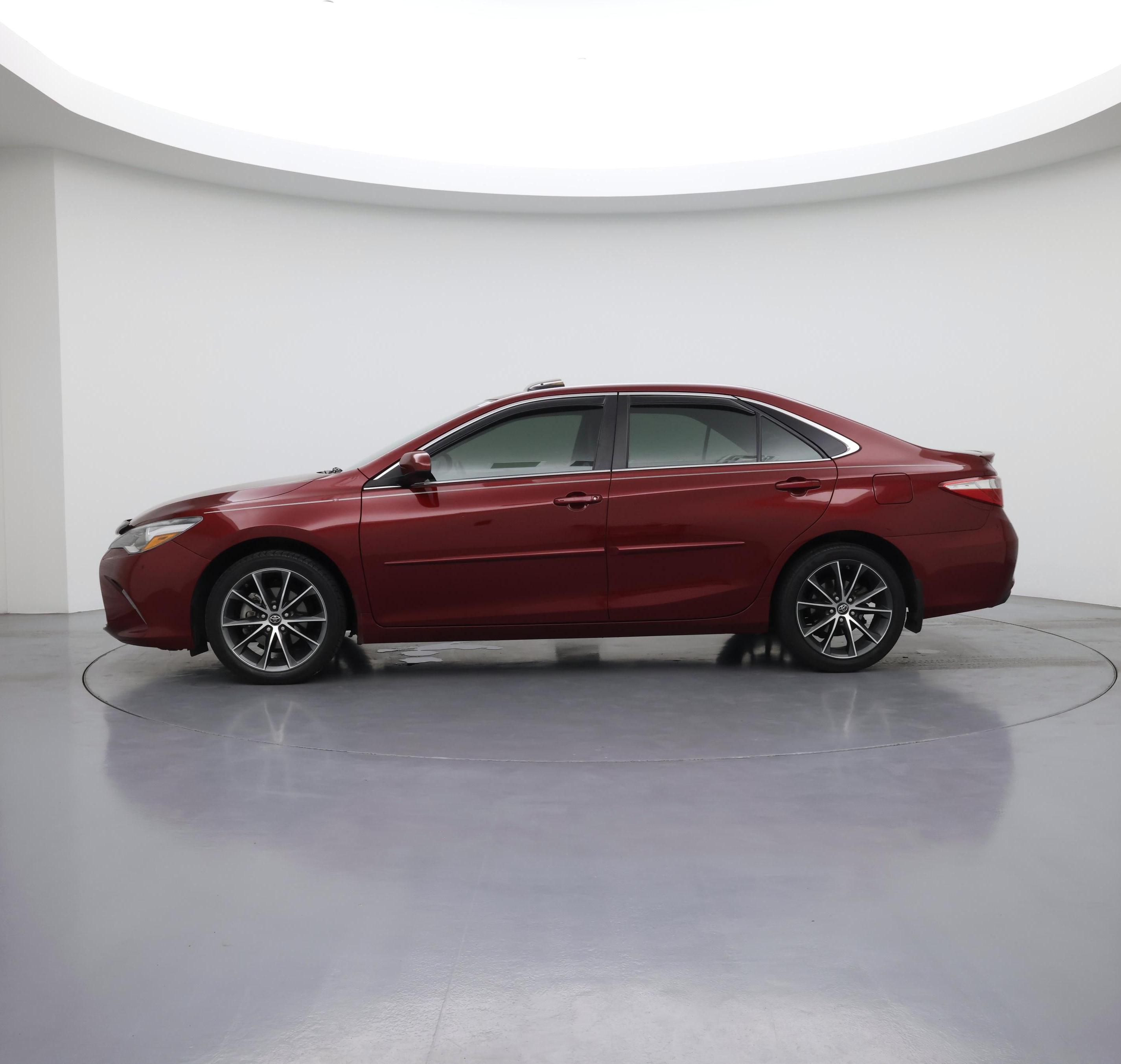 Thumbnail: 2017 Toyota Camry - 3