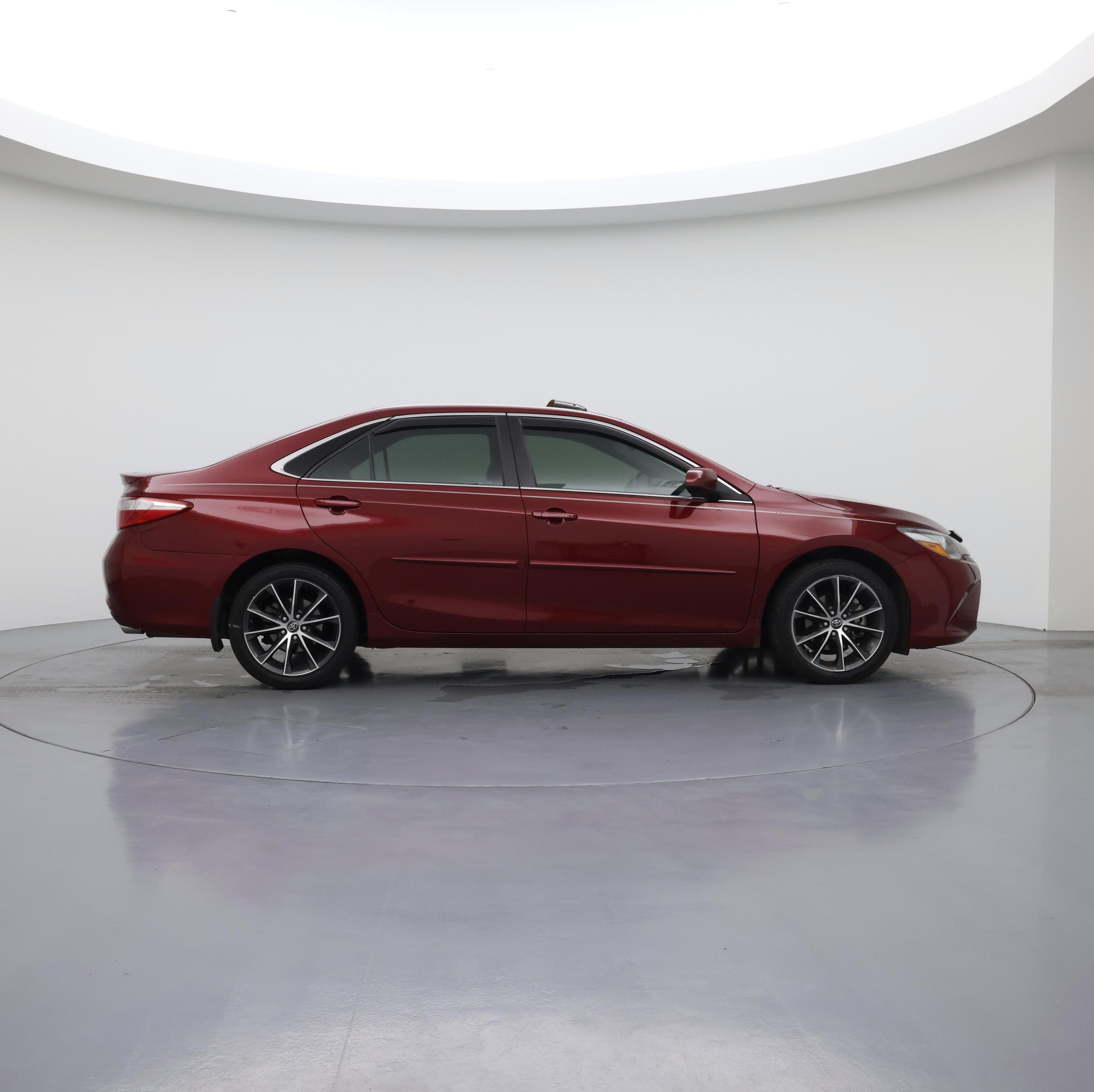 Thumbnail: 2017 Toyota Camry - 7