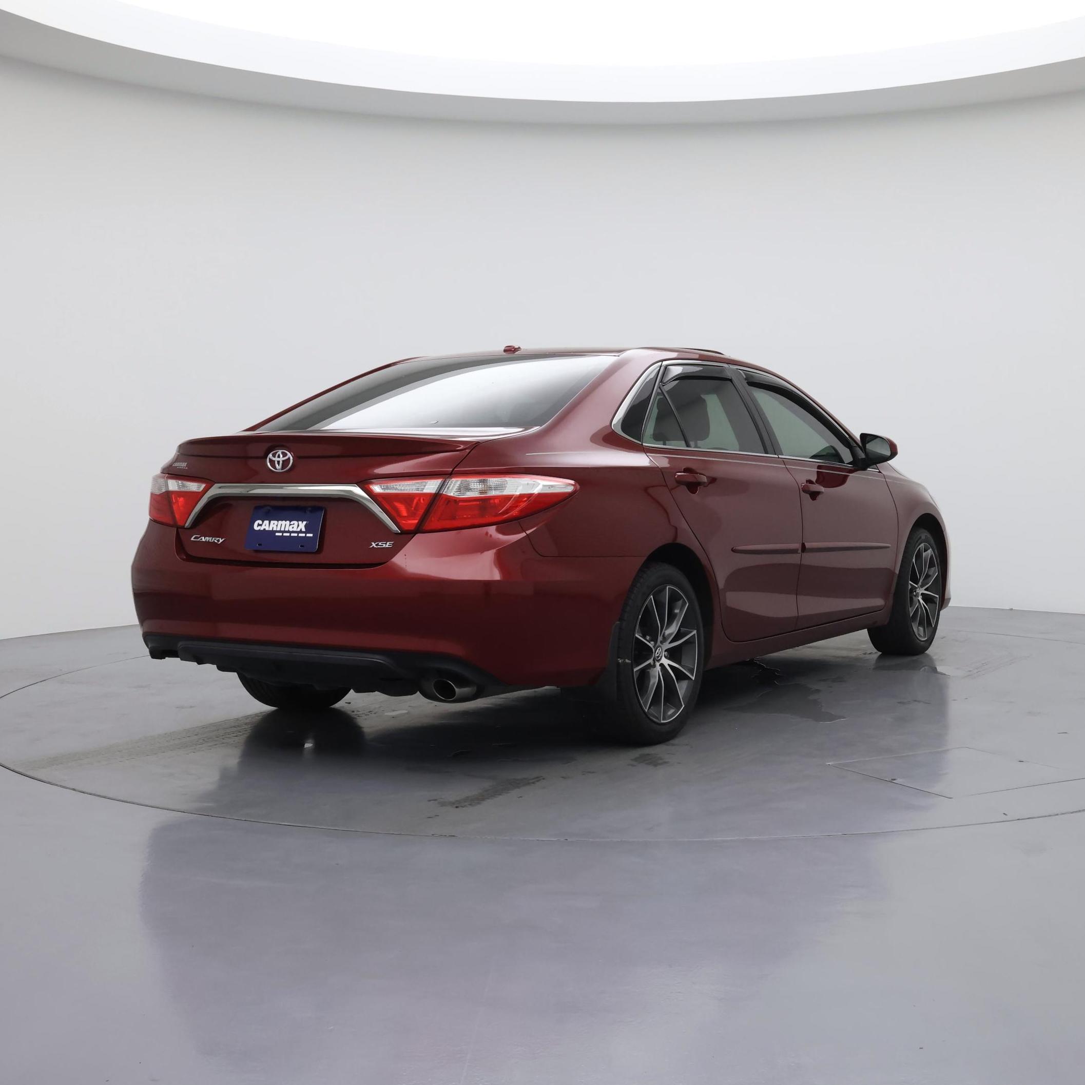 Thumbnail: 2017 Toyota Camry - 8