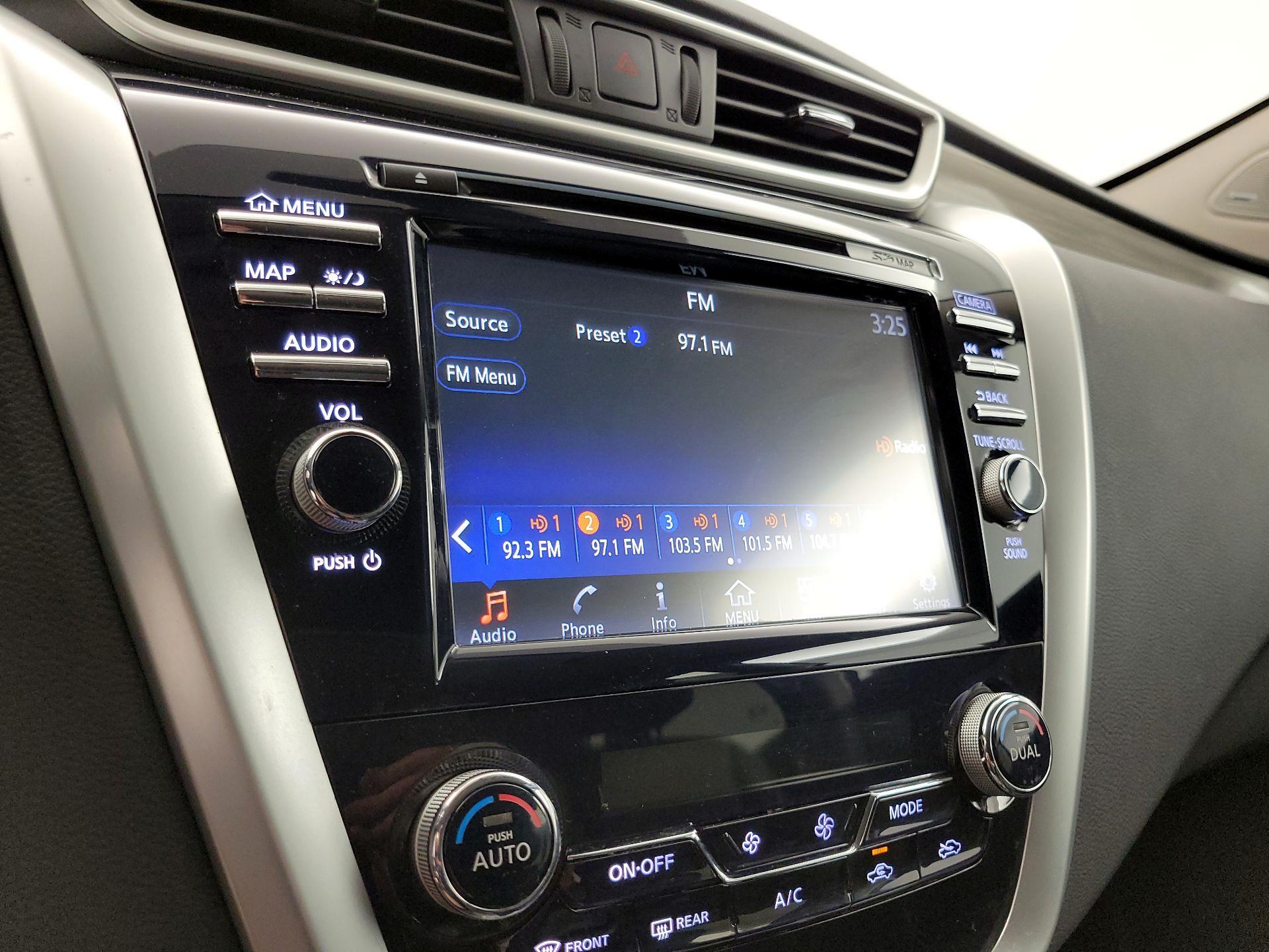 Thumbnail: 2017 Nissan Murano - 16