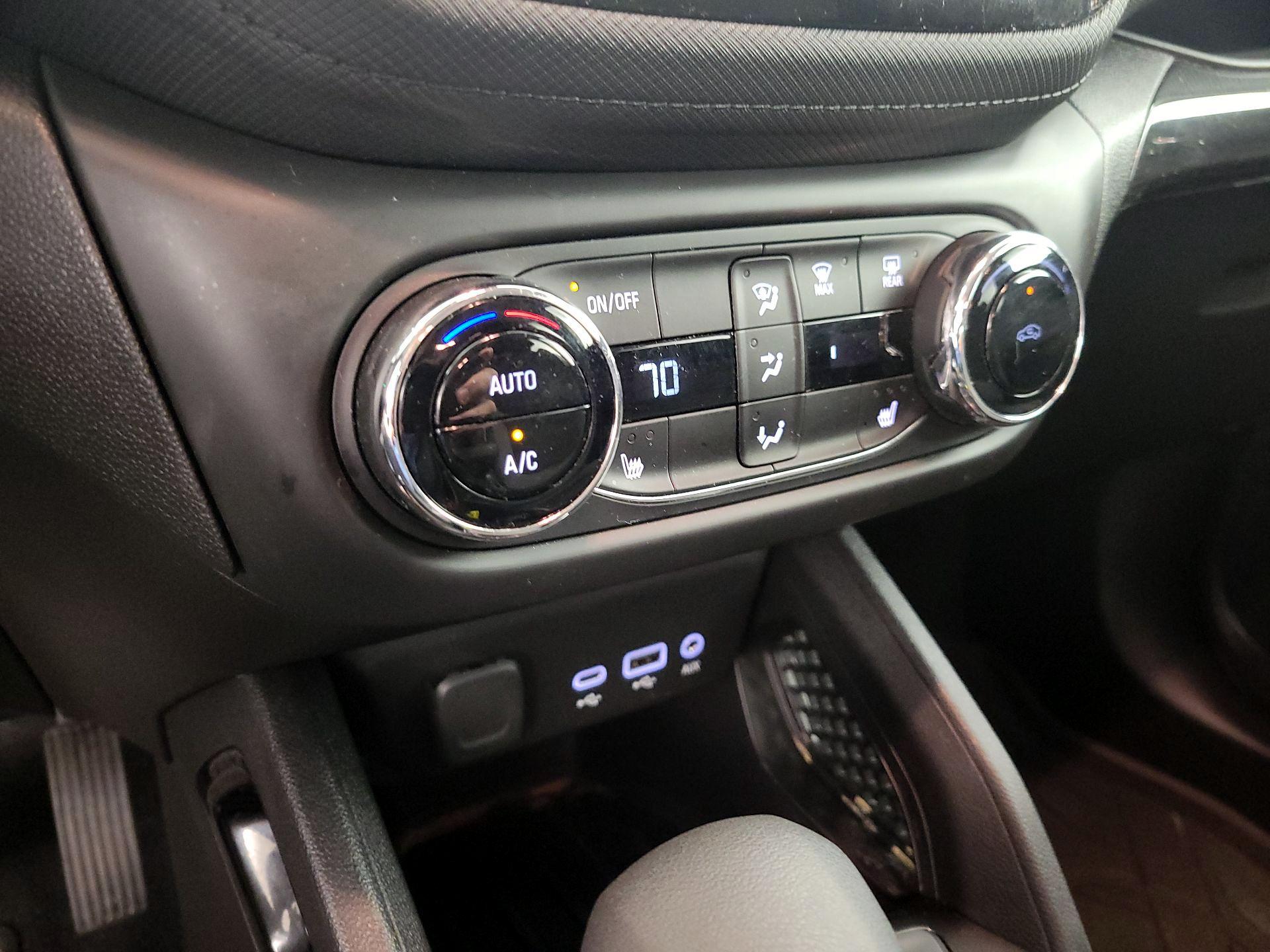 Thumbnail: 2021 Chevrolet TrailBlazer - 16