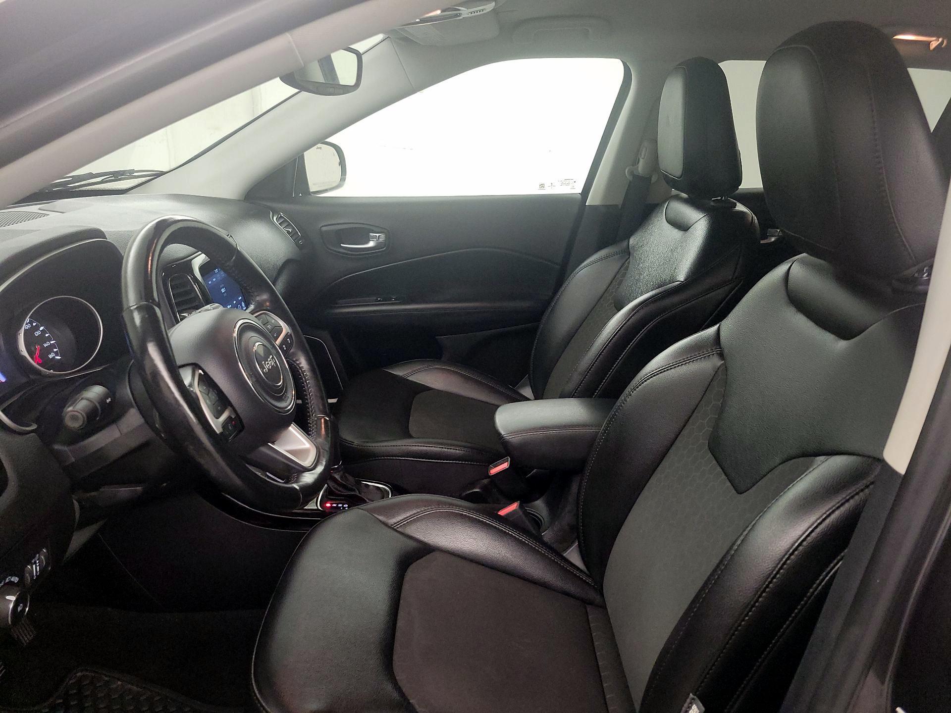 Thumbnail: 2021 Jeep Compass - 11