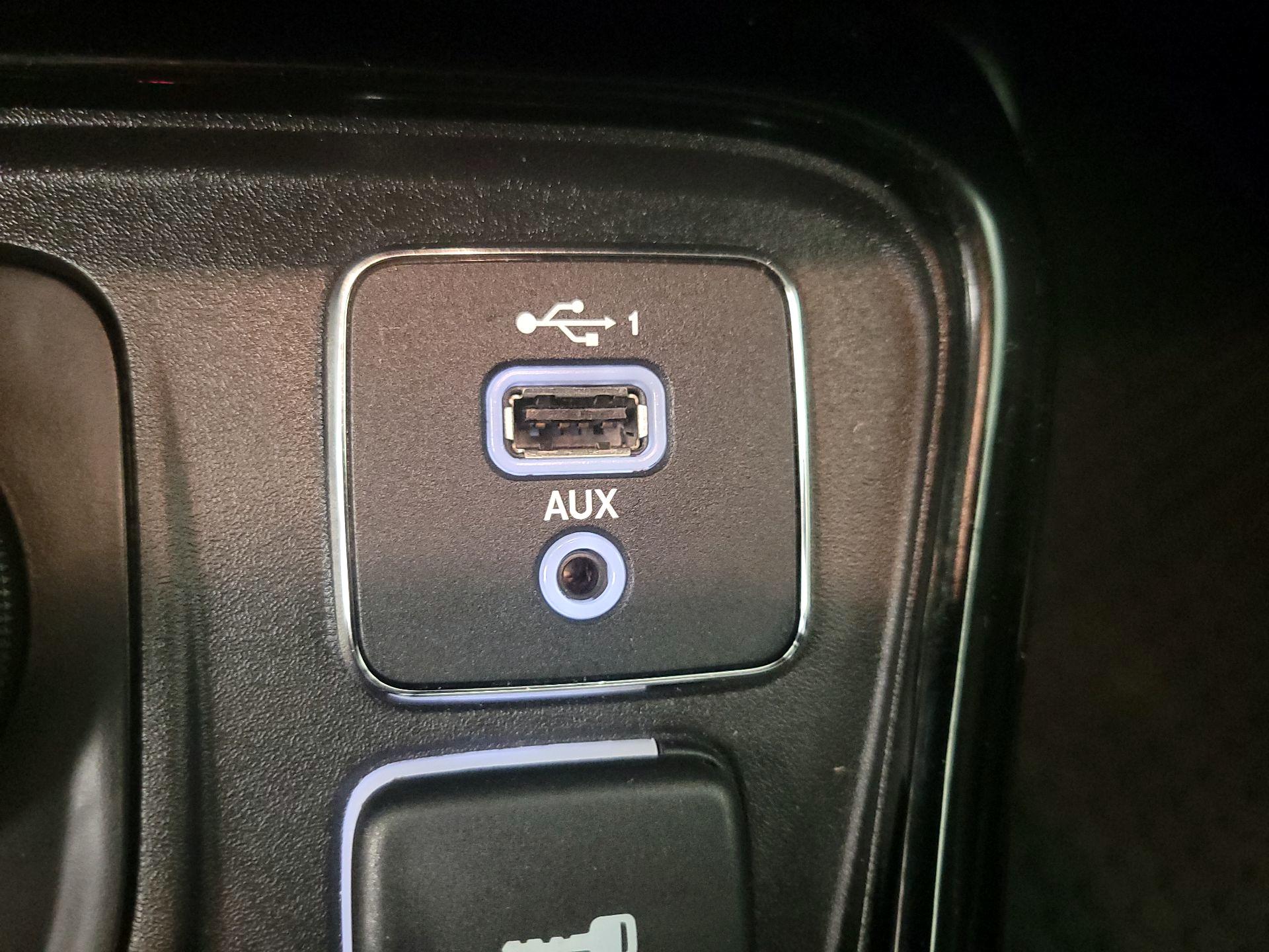 Thumbnail: 2021 Jeep Compass - 18