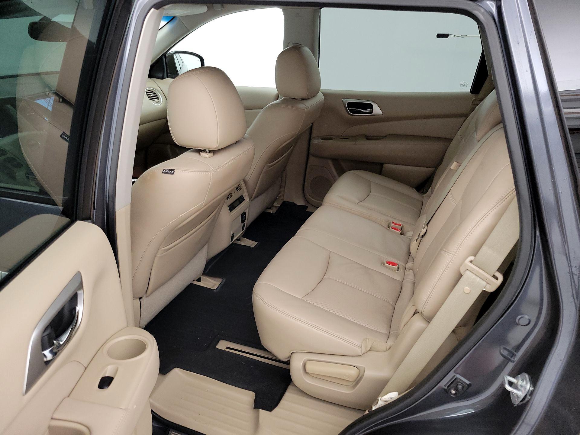 Thumbnail: 2014 Nissan Pathfinder - 19