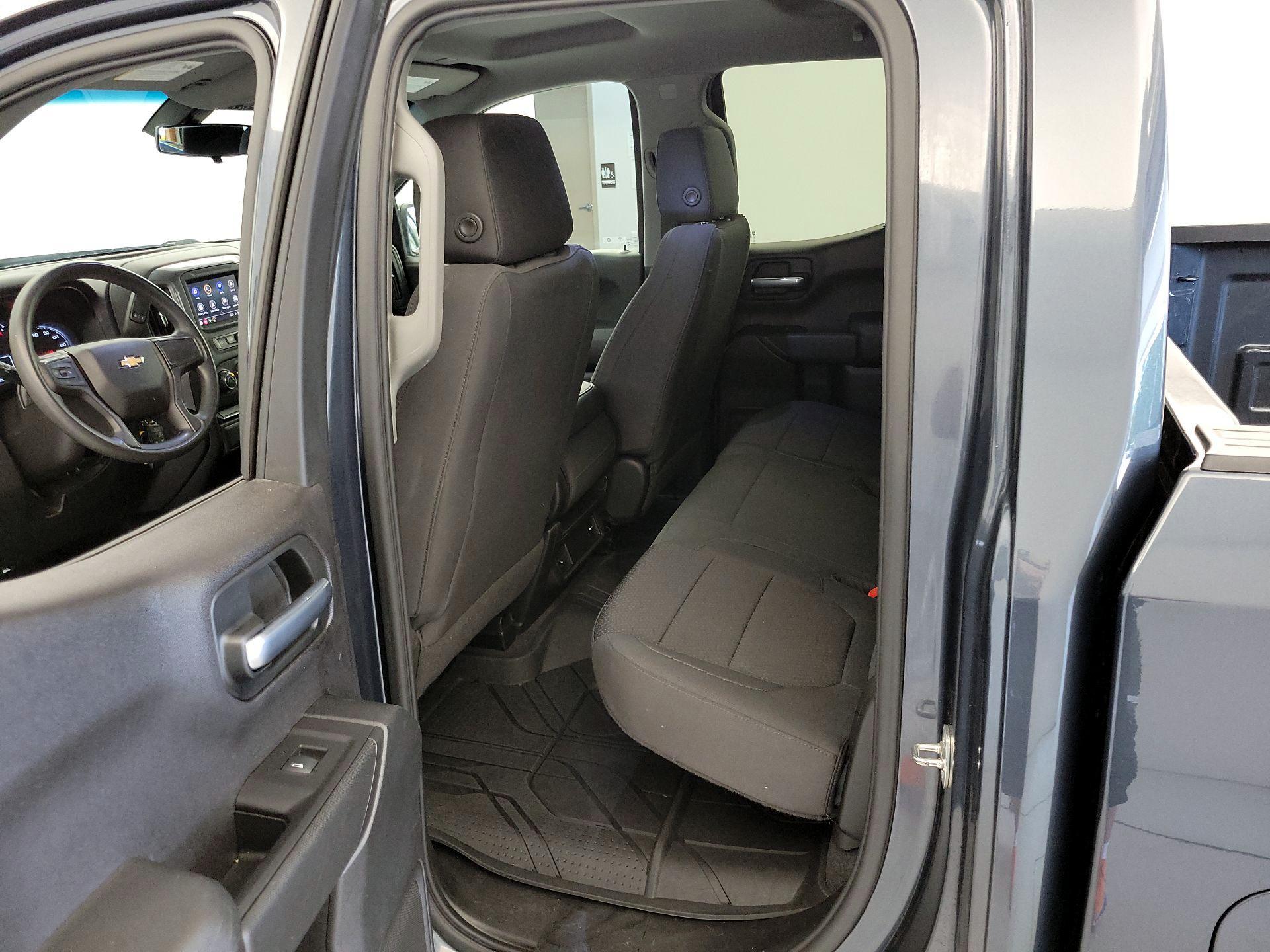 Thumbnail: 2020 Chevrolet Silverado 1500 - 20