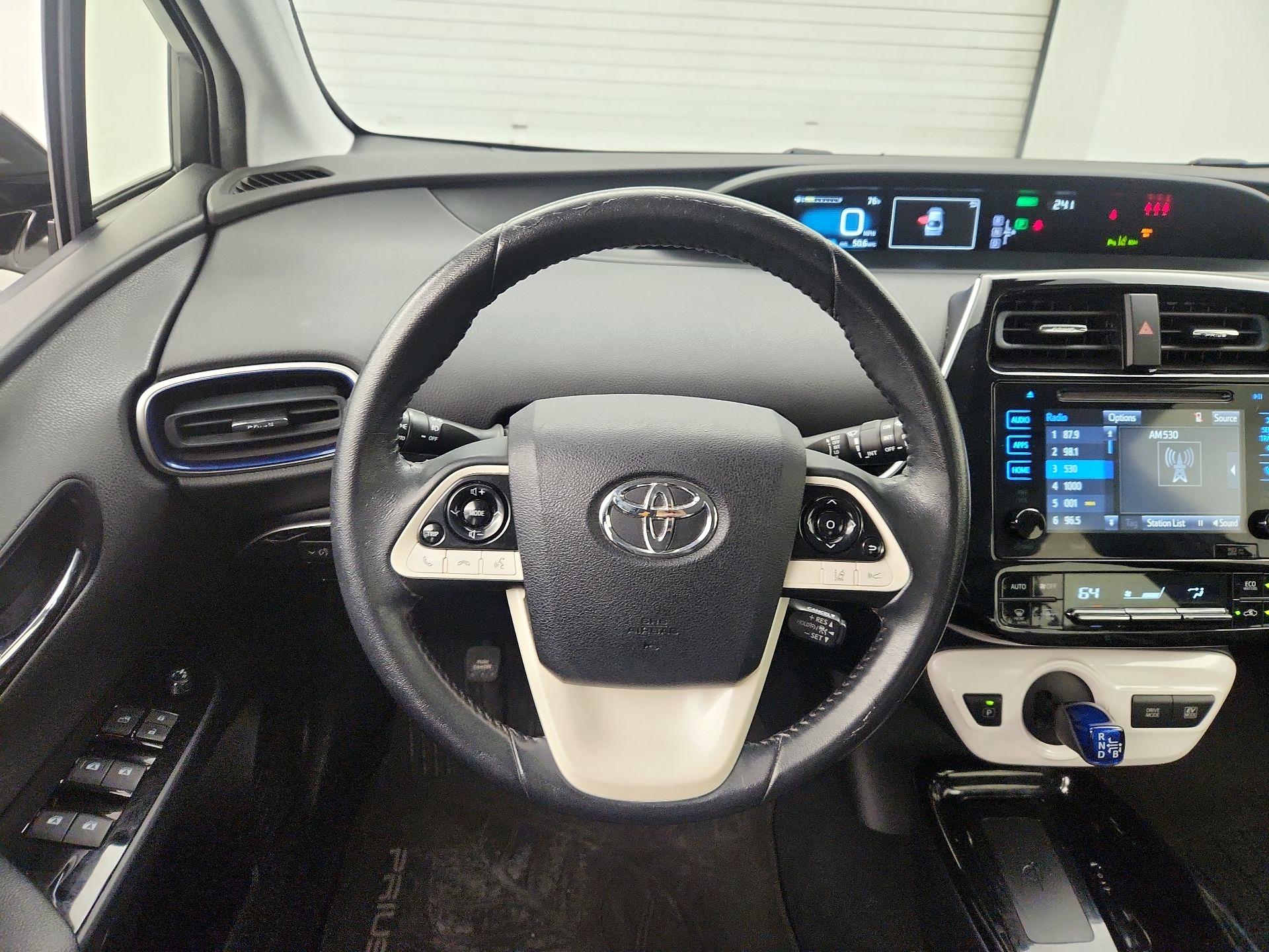 Thumbnail: 2017 Toyota Prius - 10