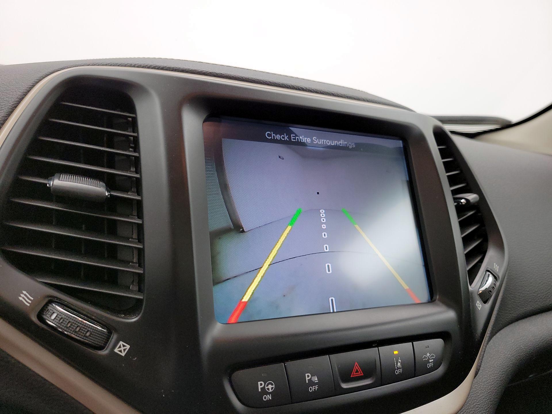 Thumbnail: 2014 Jeep Cherokee - 15