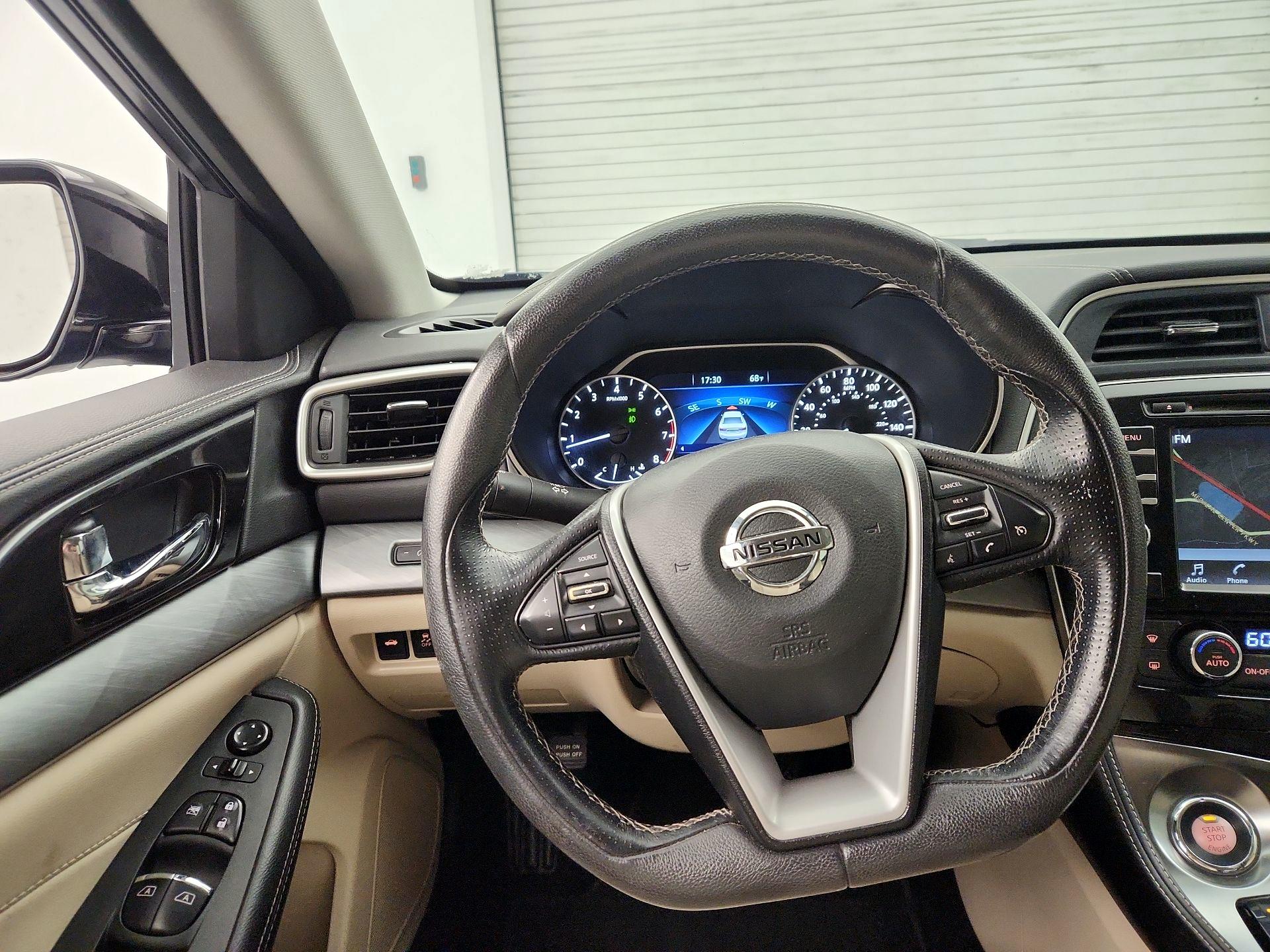 Thumbnail: 2016 Nissan Maxima - 10