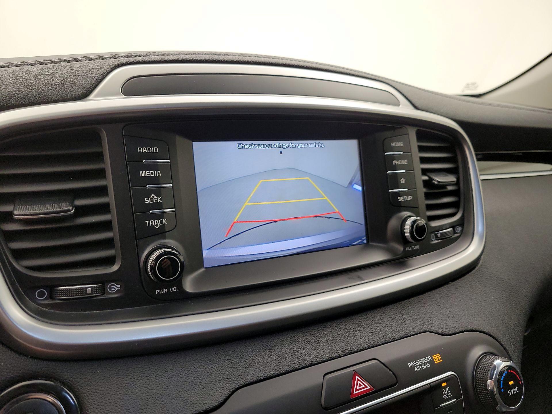 Thumbnail: 2019 Kia Sorento - 14