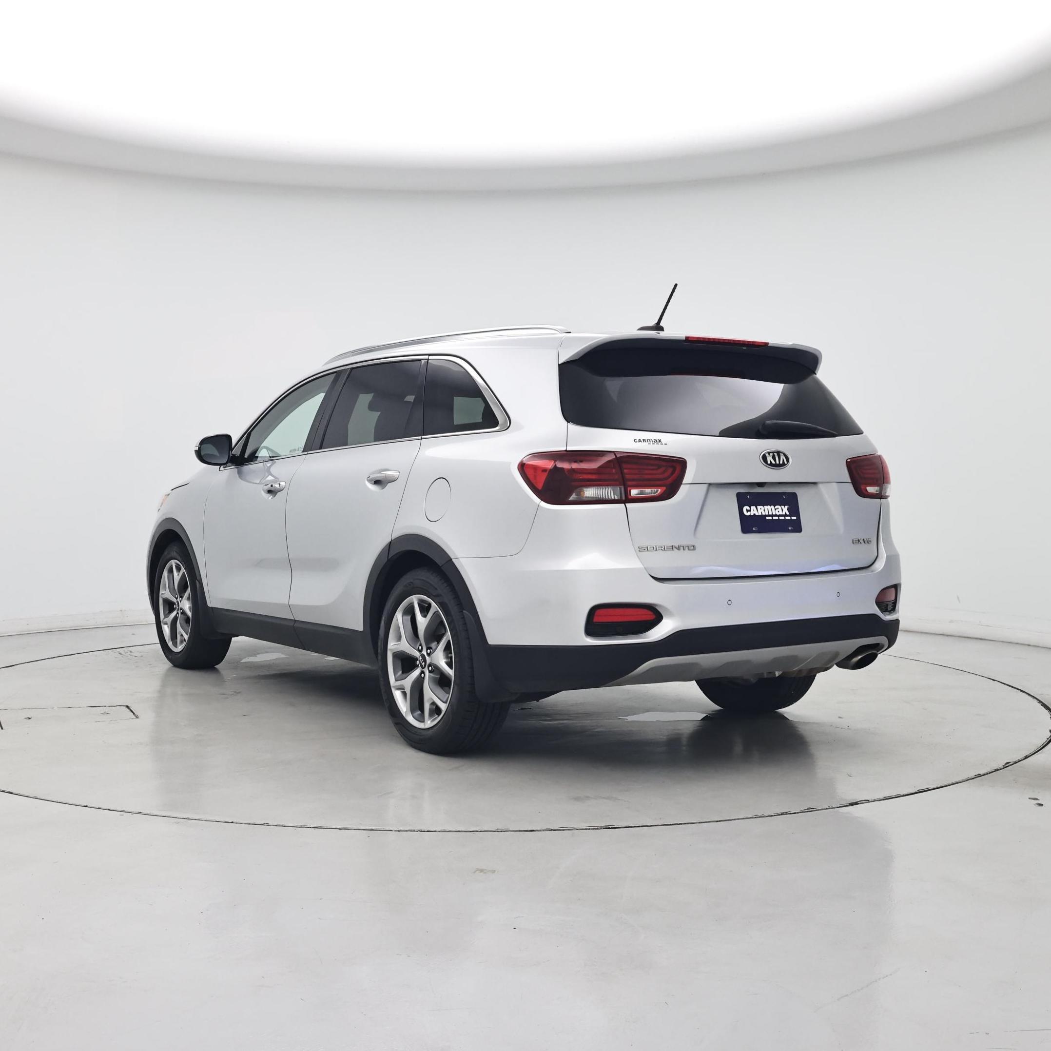 Thumbnail: 2019 Kia Sorento - 2