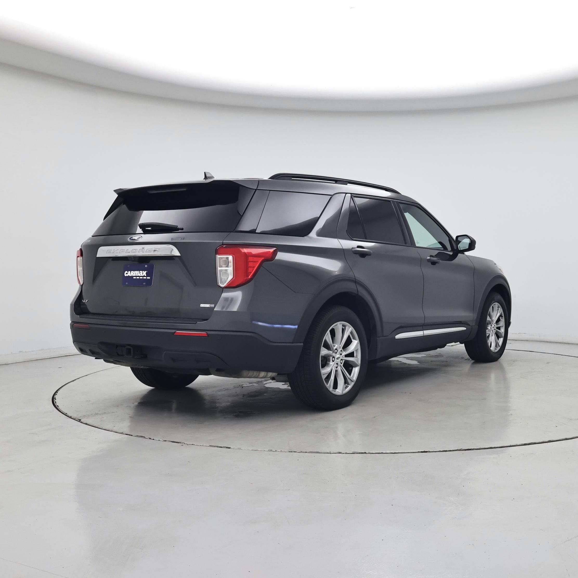 Thumbnail: 2020 Ford Explorer - 8
