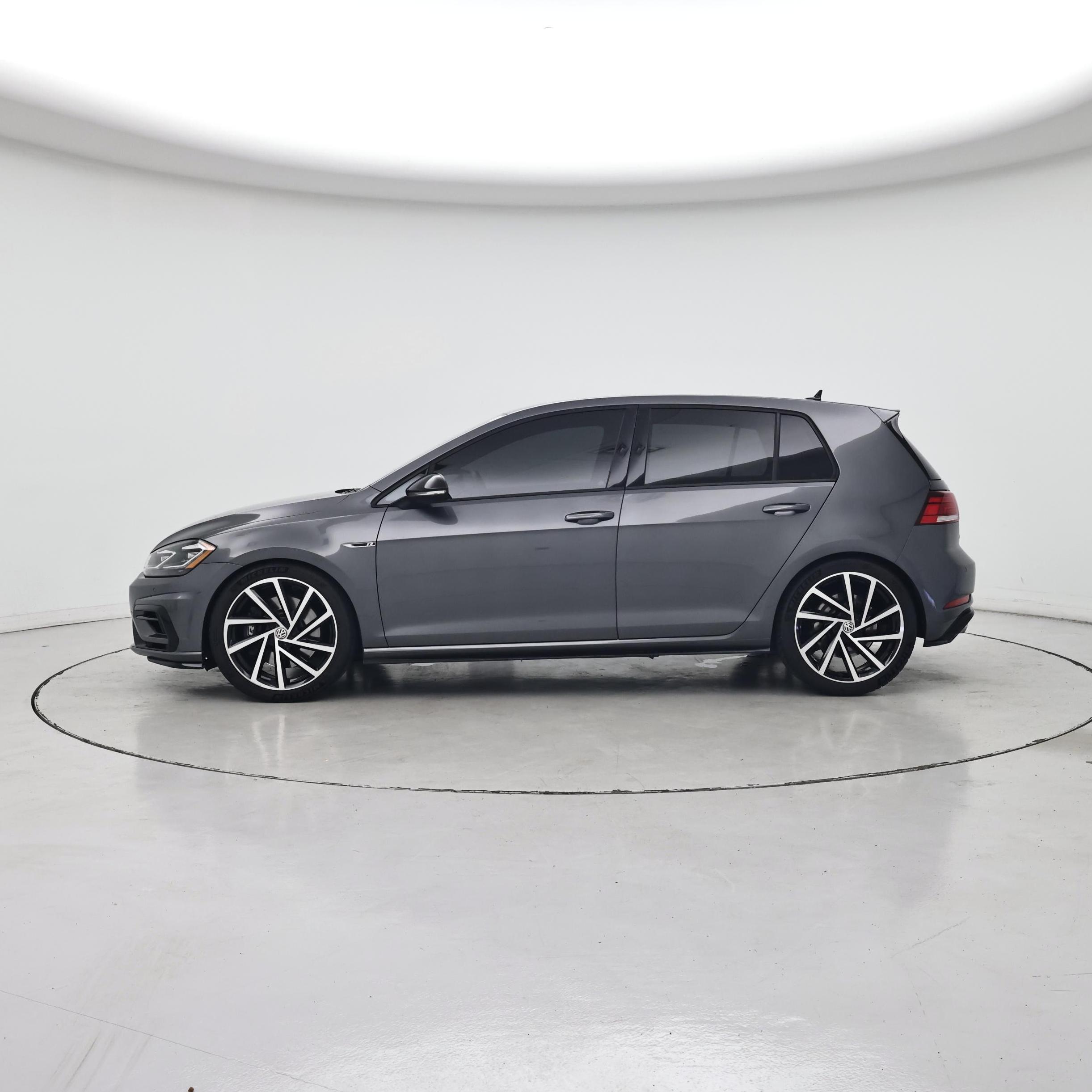 Thumbnail: 2018 Volkswagen Golf - 3