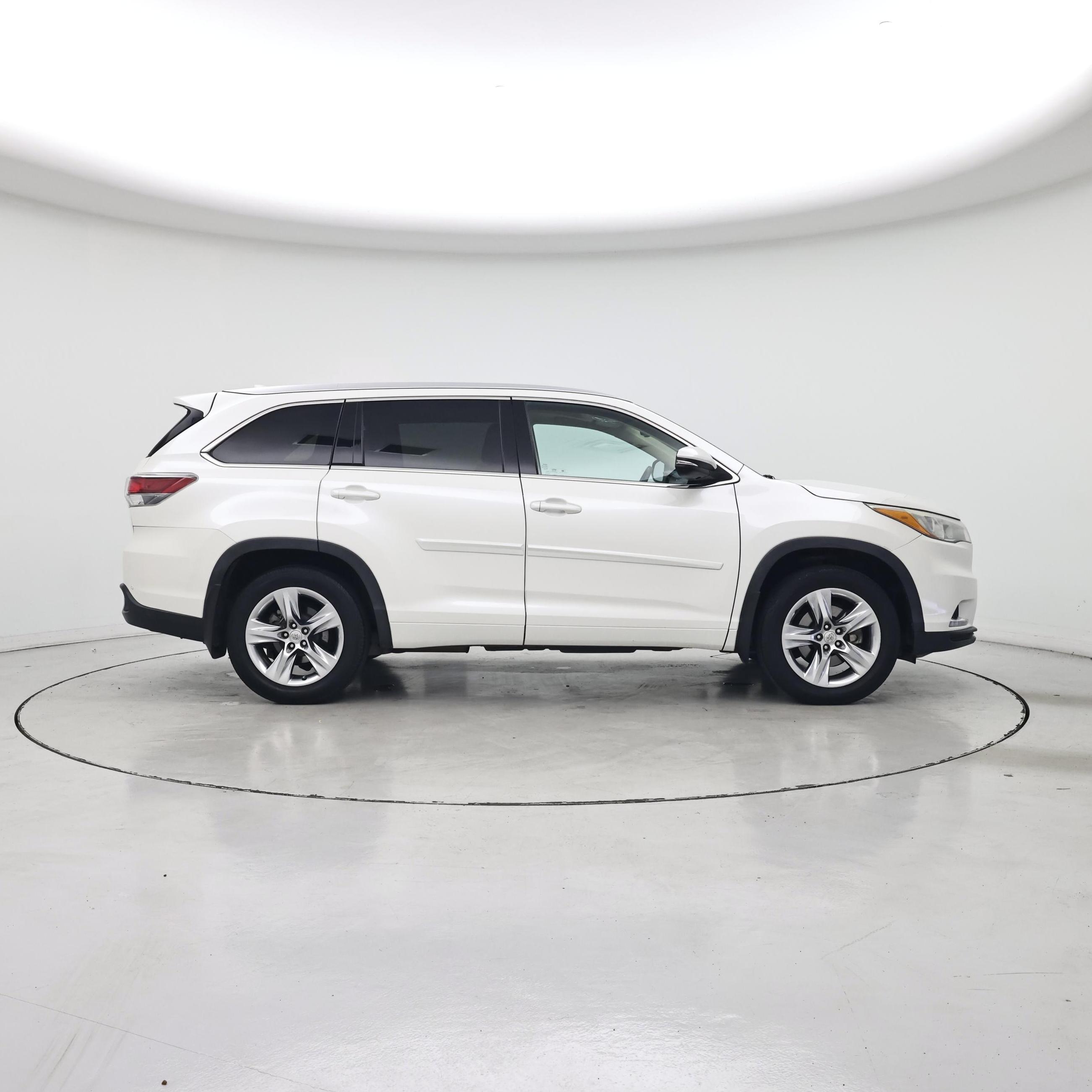 Thumbnail: 2015 Toyota Highlander - 7