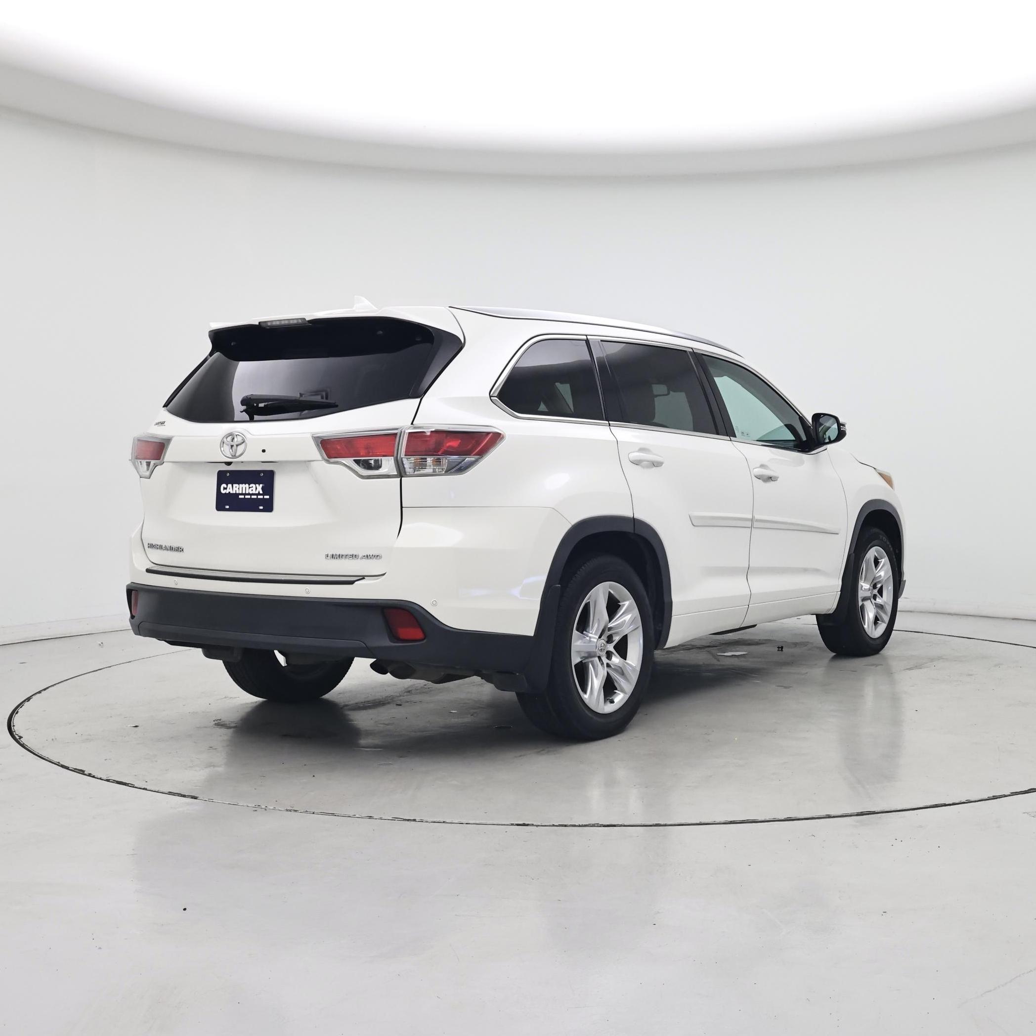 Thumbnail: 2015 Toyota Highlander - 8