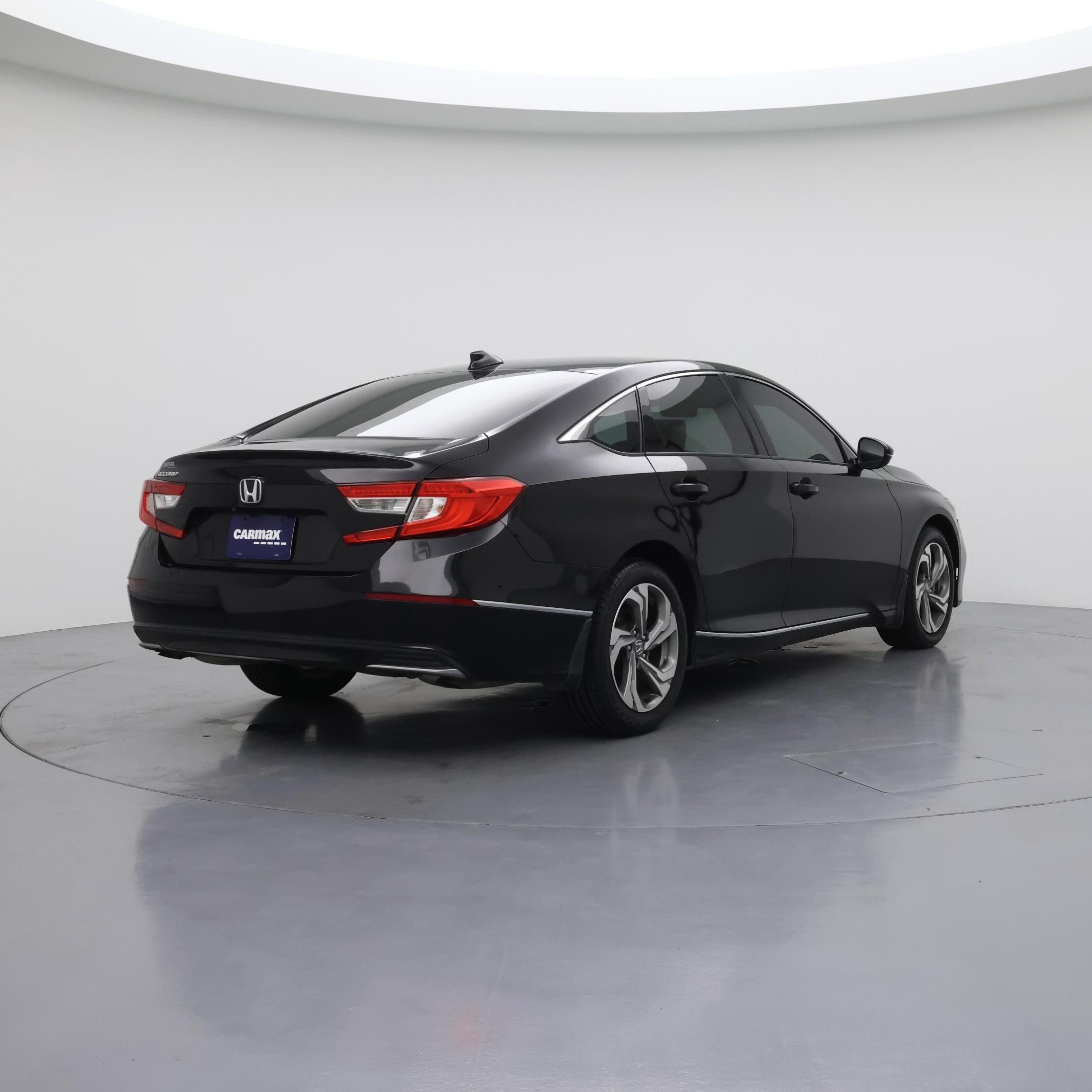 Thumbnail: 2018 Honda Accord - 8