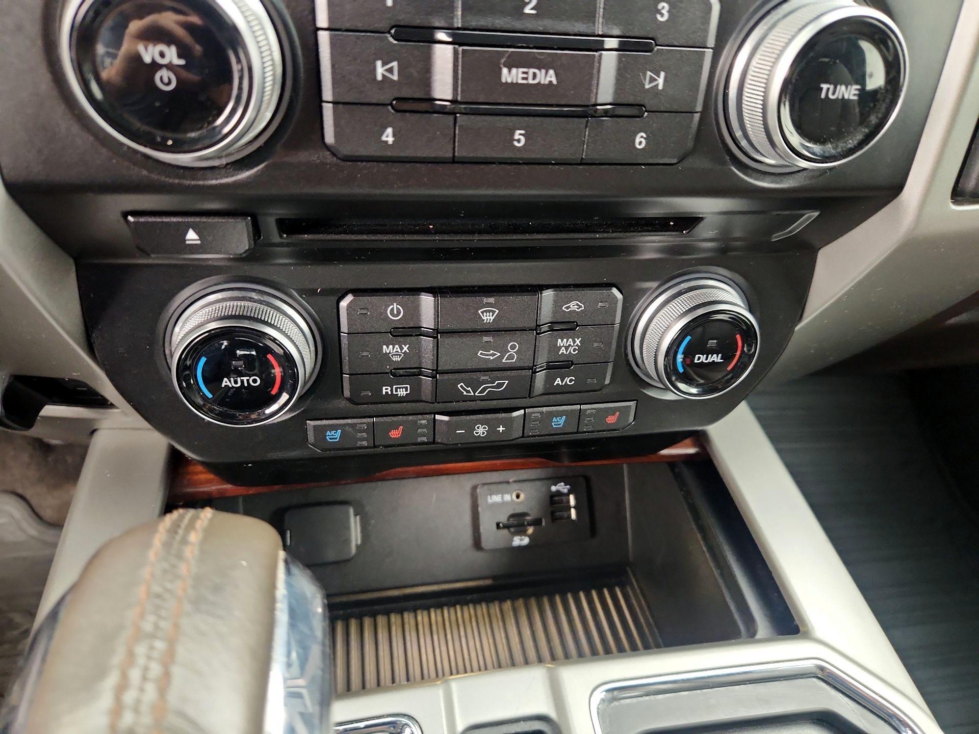 Thumbnail: 2015 Ford F-150 - 16