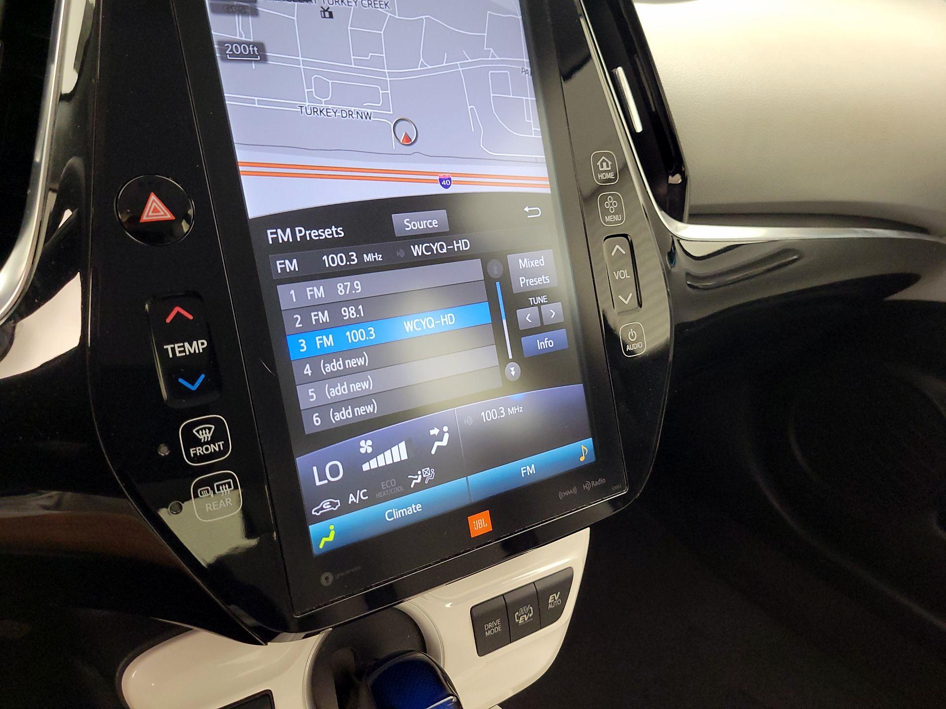 Thumbnail: 2017 Toyota Prius Prime - 16