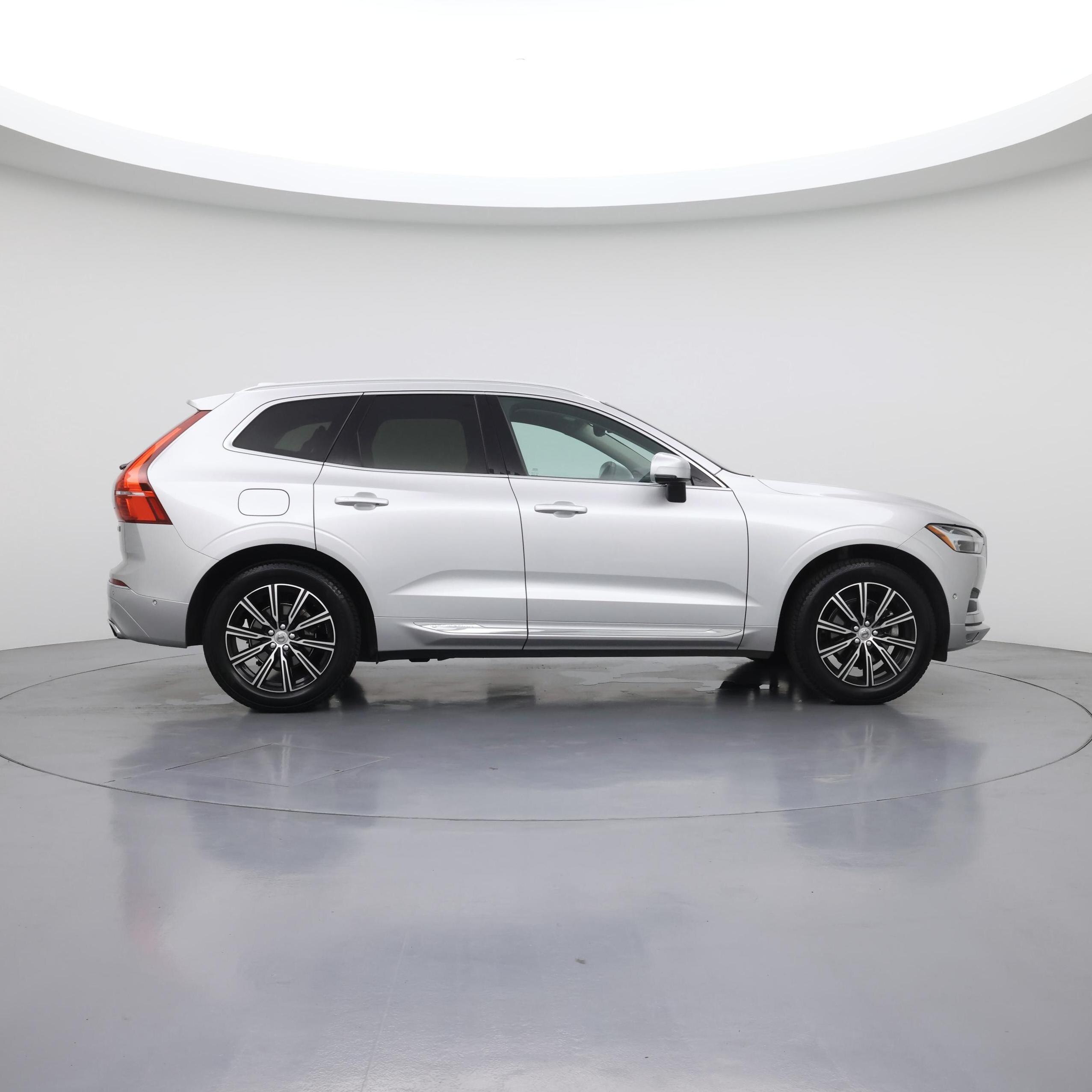 Thumbnail: 2019 Volvo XC60 - 7