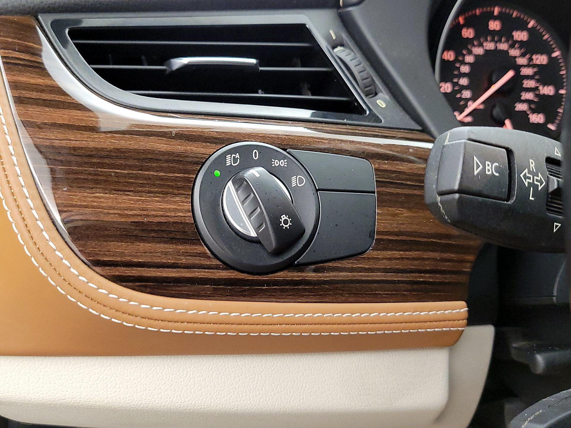 Thumbnail: 2016 BMW Z4 - 13