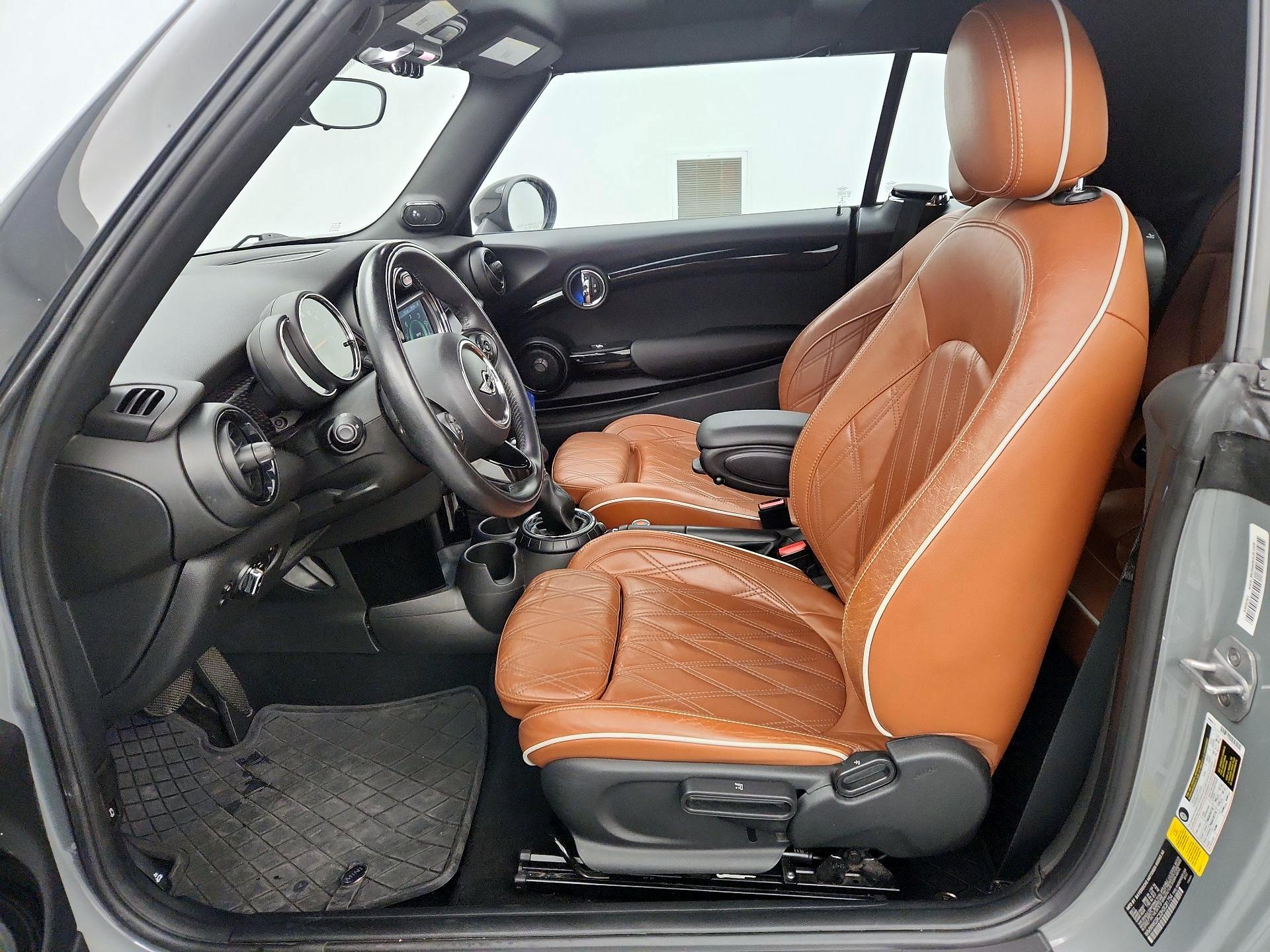 Thumbnail: 2017 MINI Cooper - 11