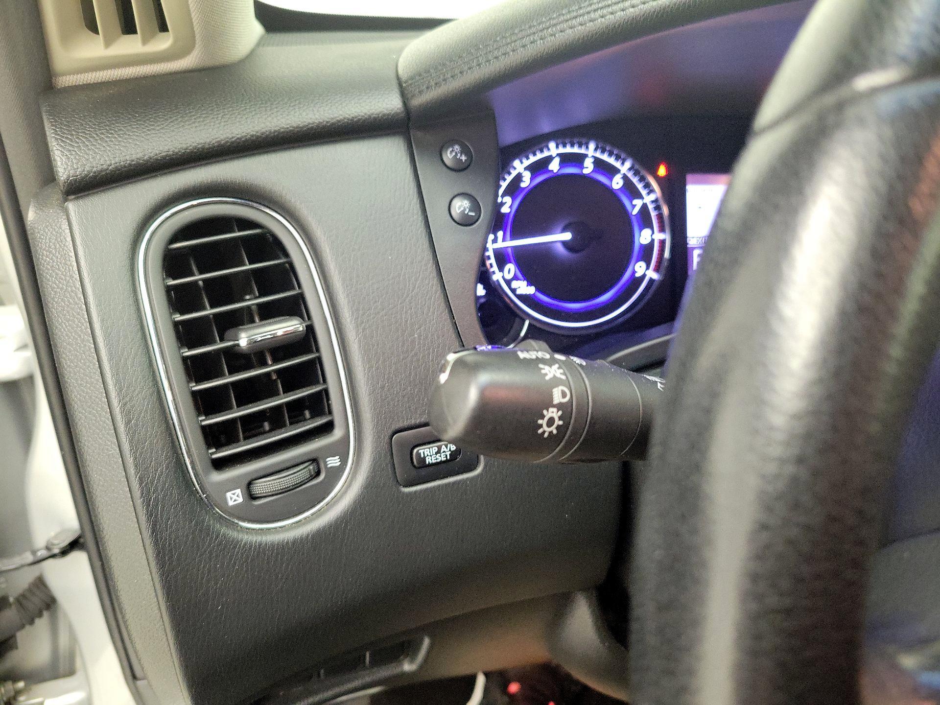 Thumbnail: 2013 INFINITI EX37 - 13