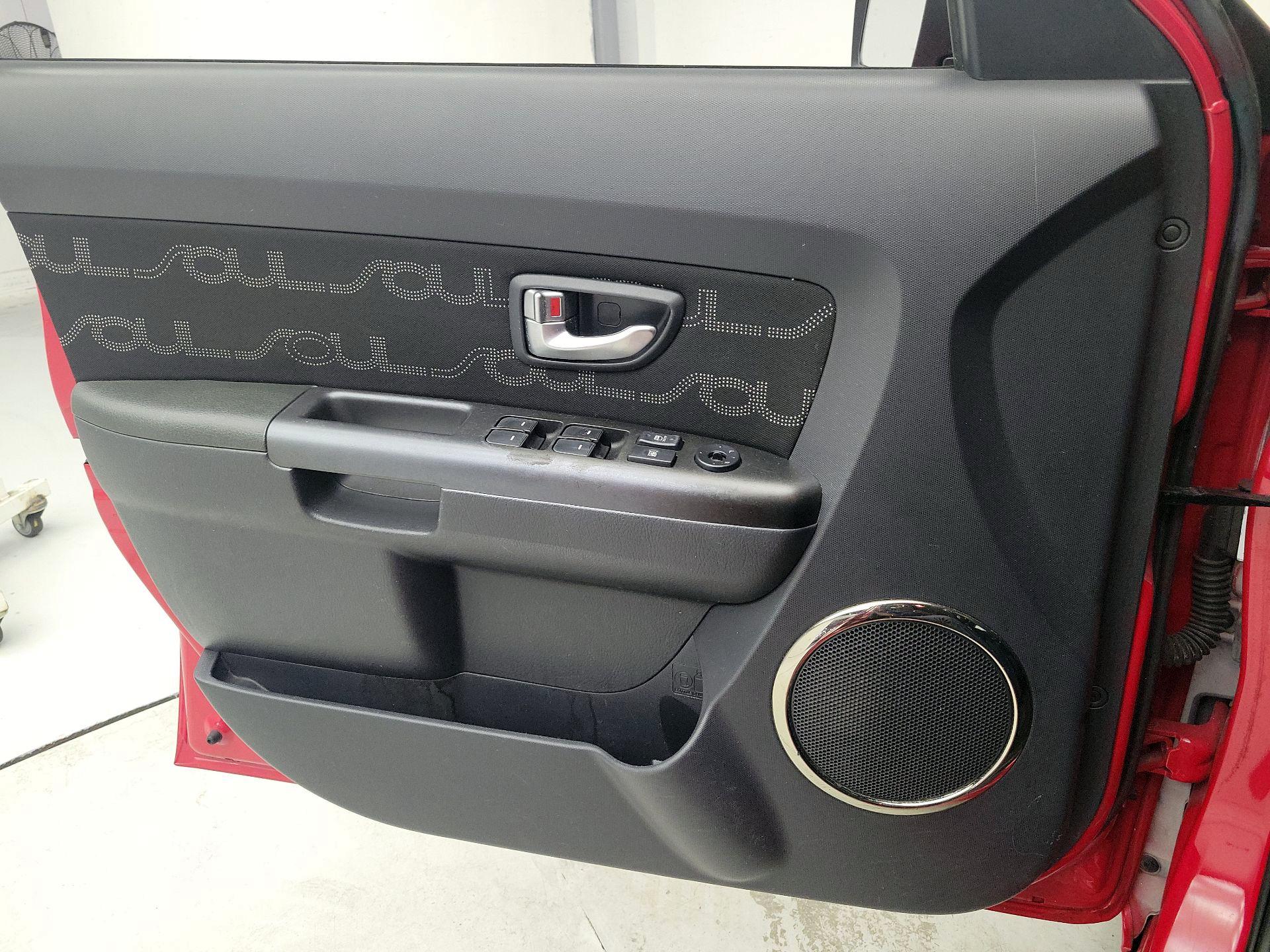 Thumbnail: 2013 Kia Soul - 12
