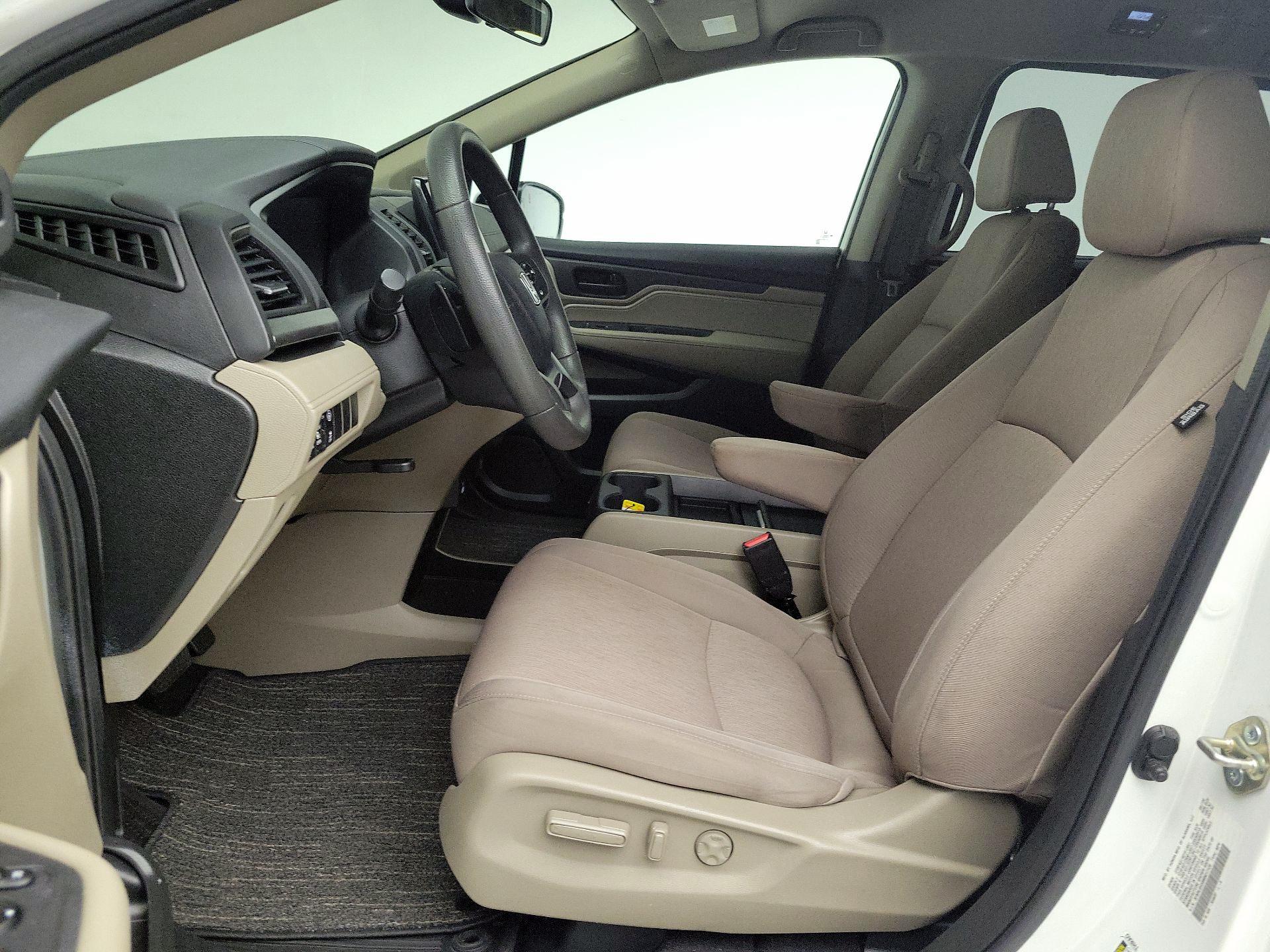 Thumbnail: 2021 Honda Odyssey - 11