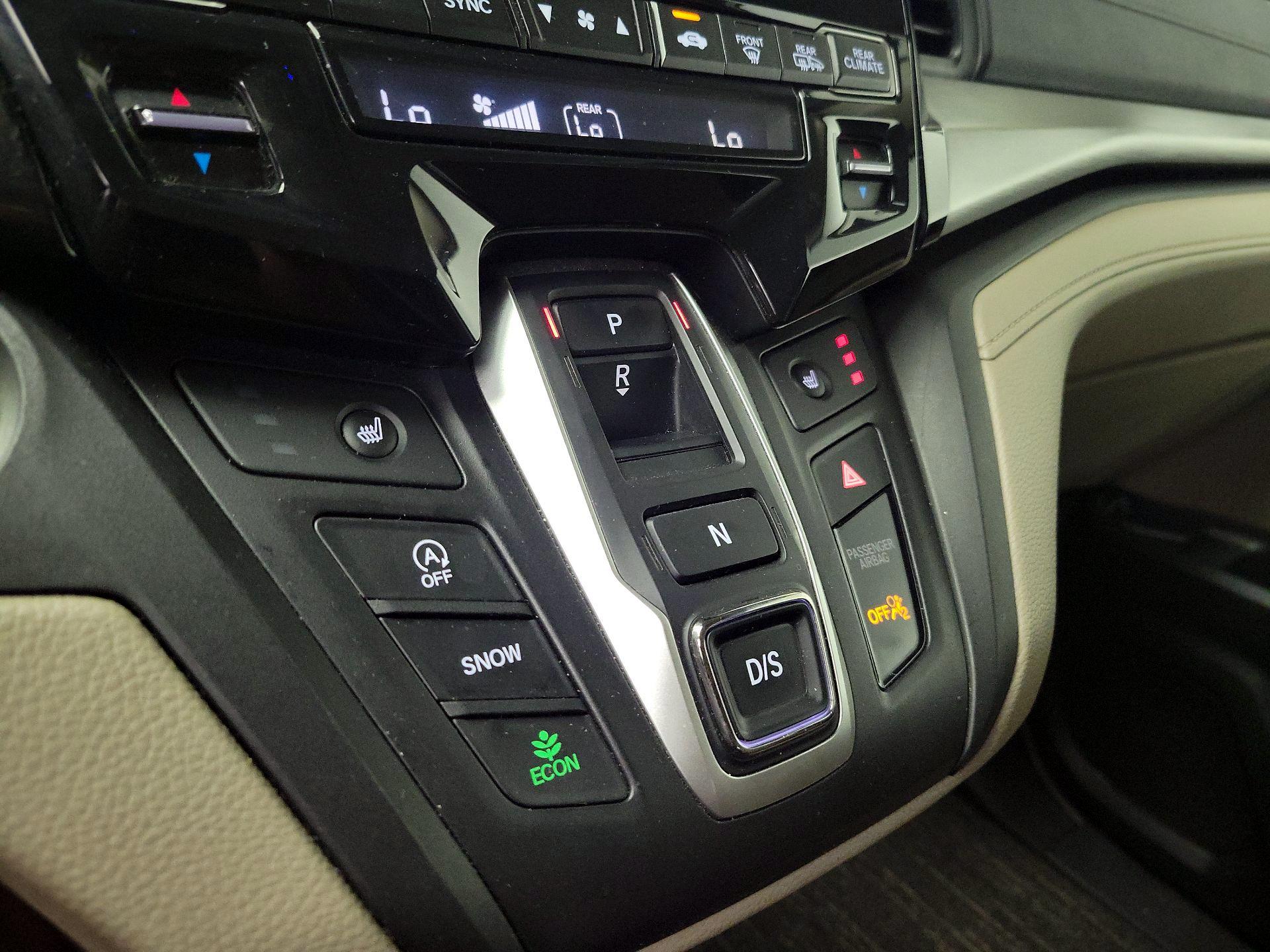 Thumbnail: 2021 Honda Odyssey - 17