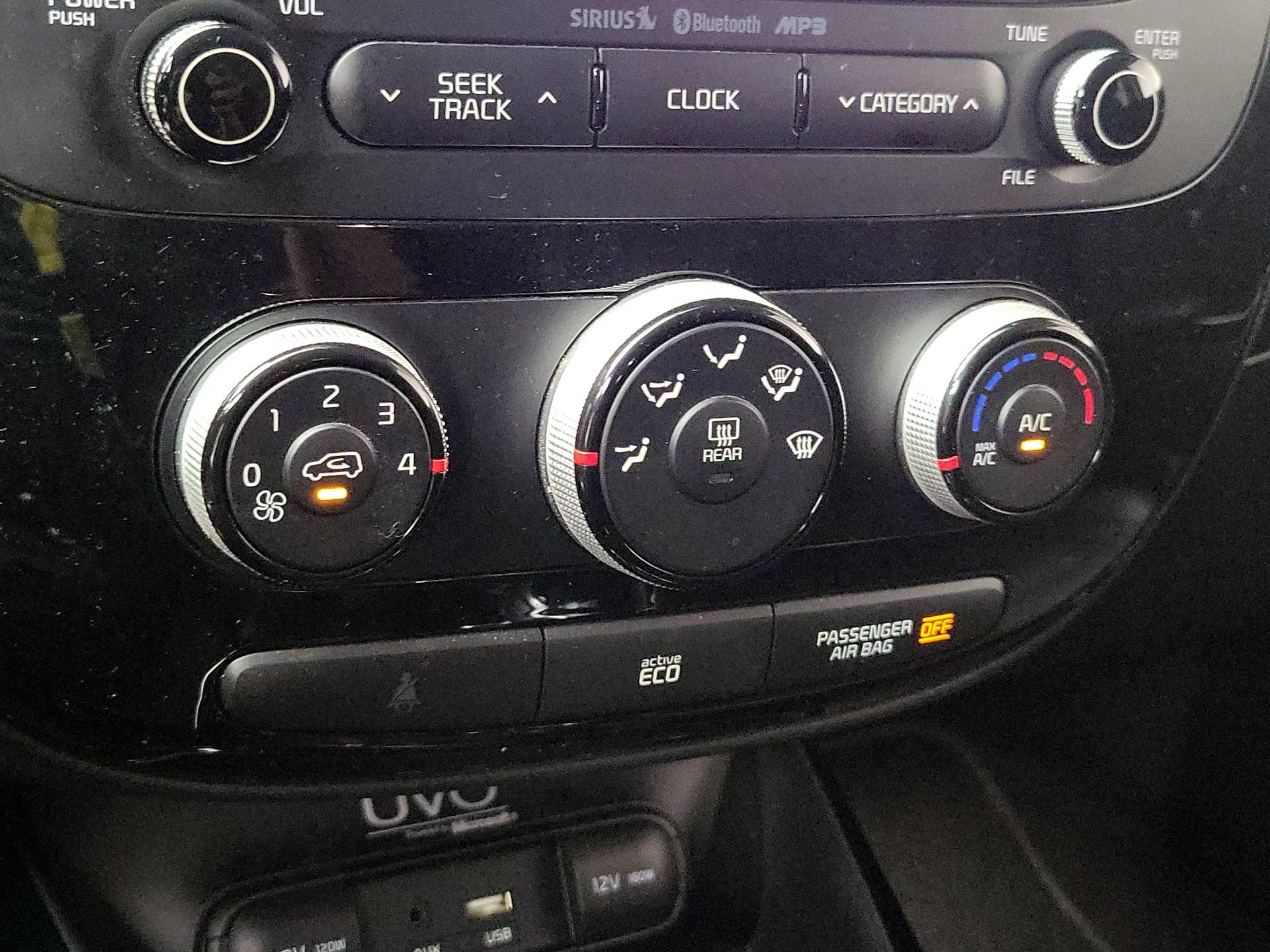 Thumbnail: 2016 Kia Soul - 16