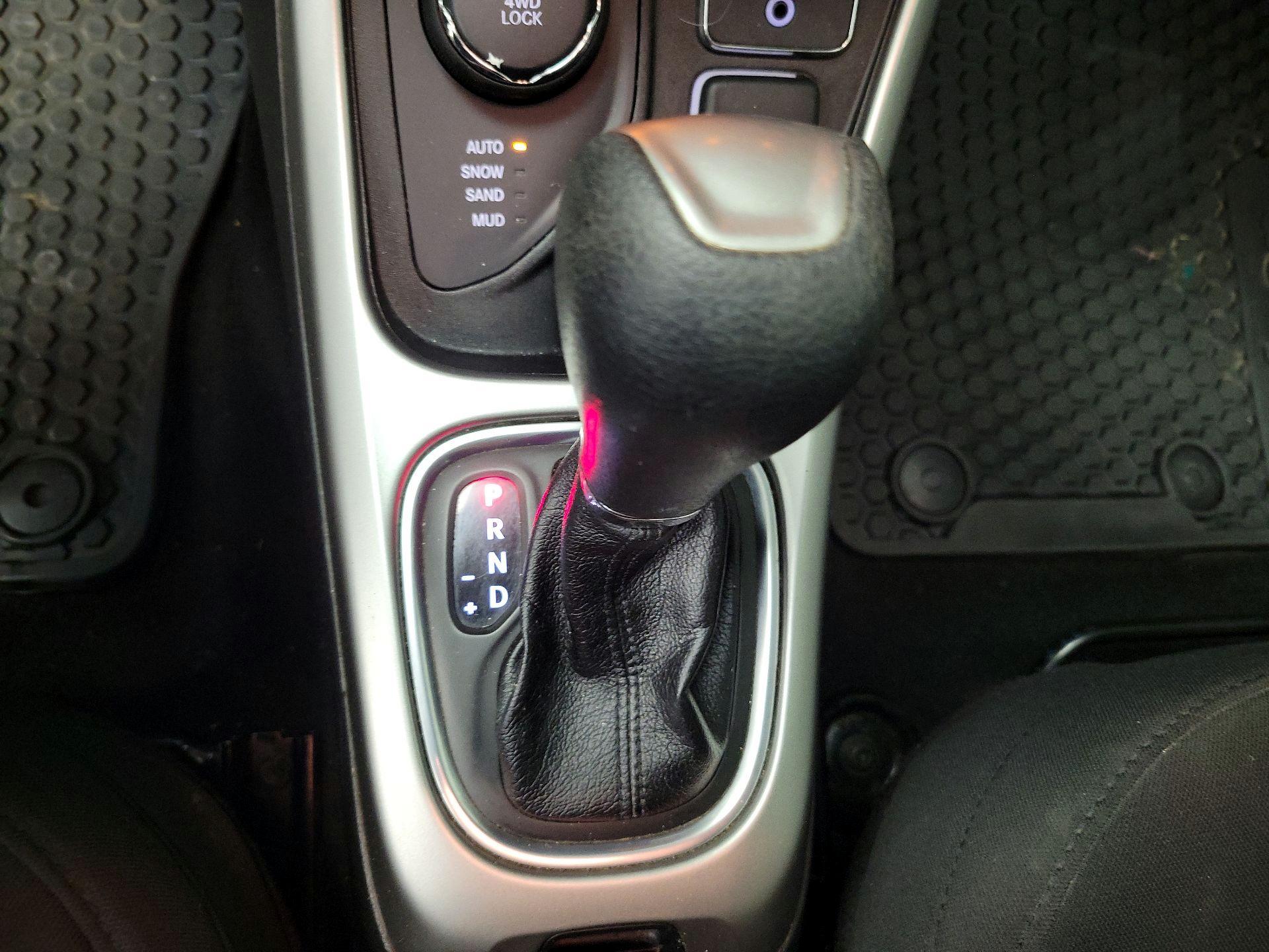 Thumbnail: 2020 Jeep Compass - 17