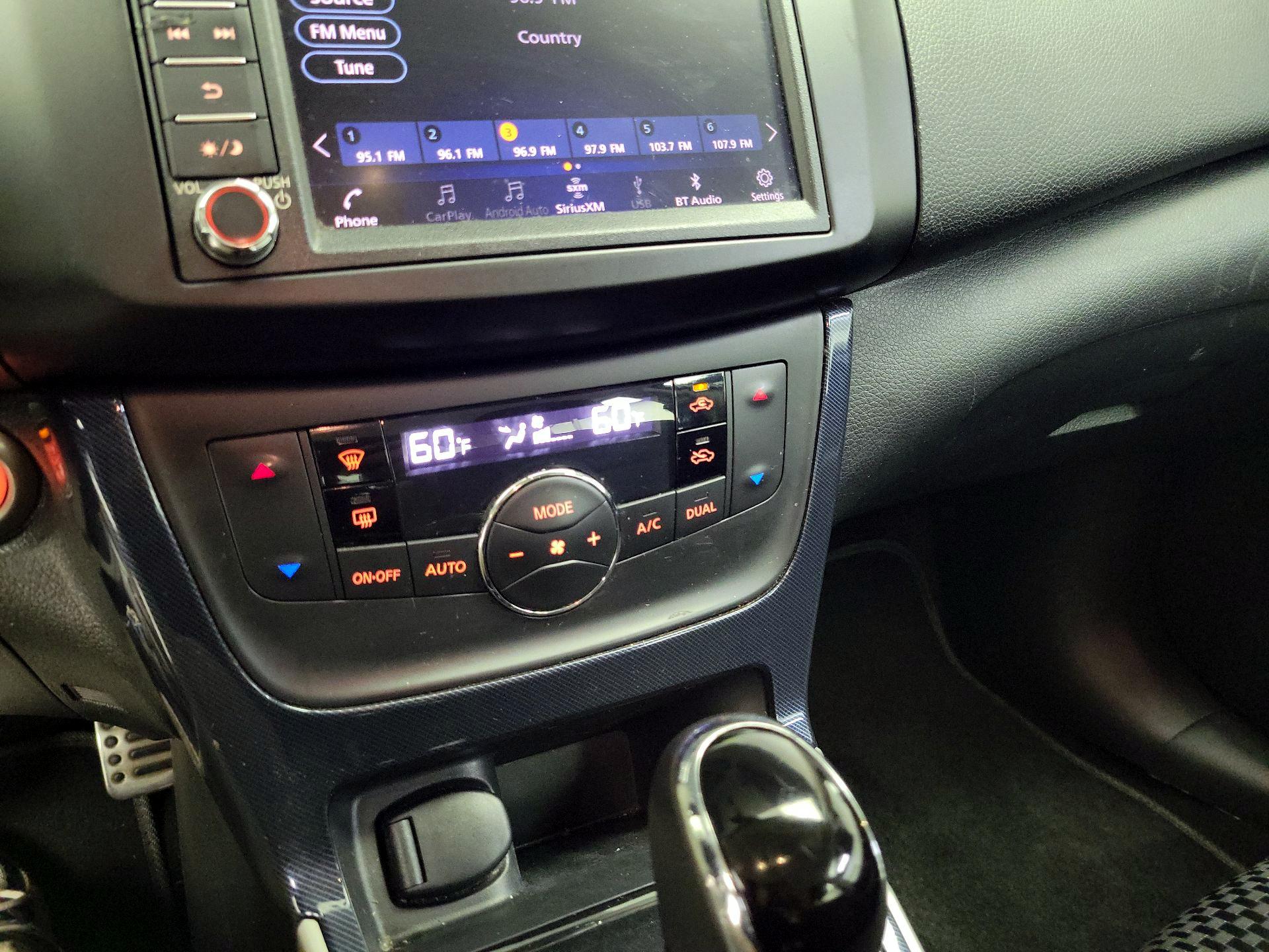 Thumbnail: 2019 Nissan Sentra - 16