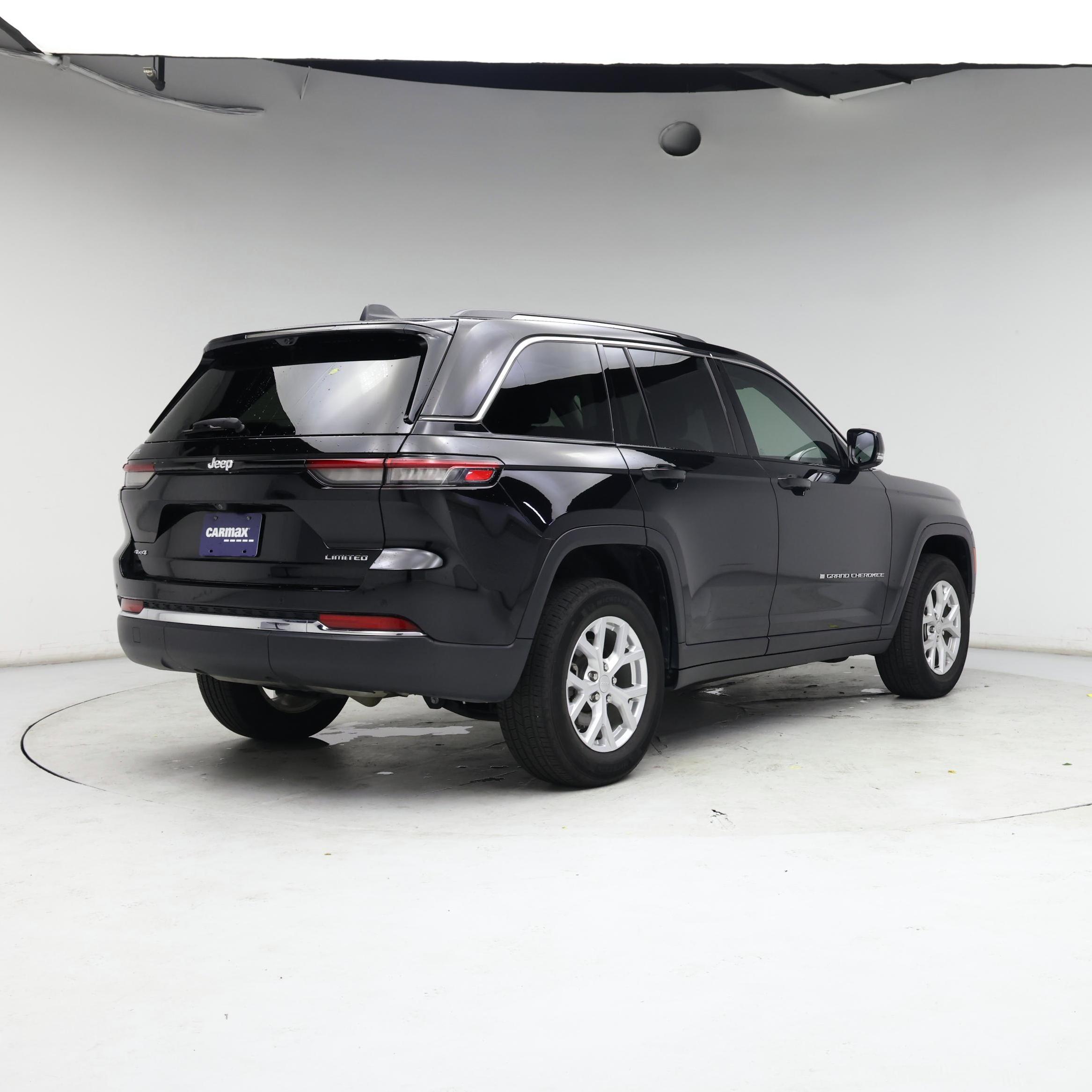 Thumbnail: 2023 Jeep Grand Cherokee - 8