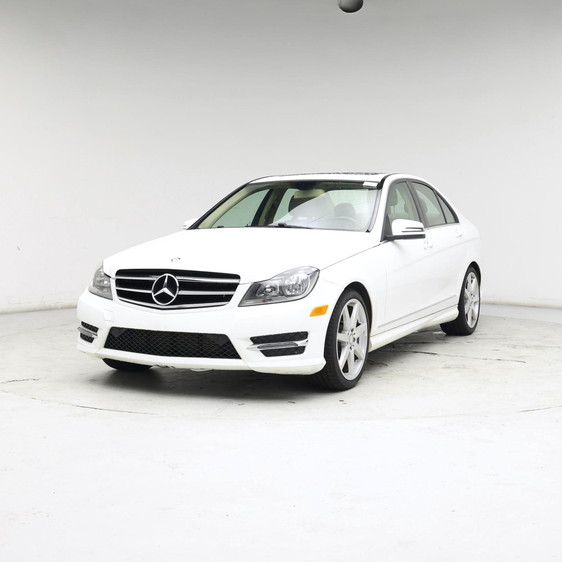 Thumbnail: 2014 Mercedes-Benz C-Class - 4