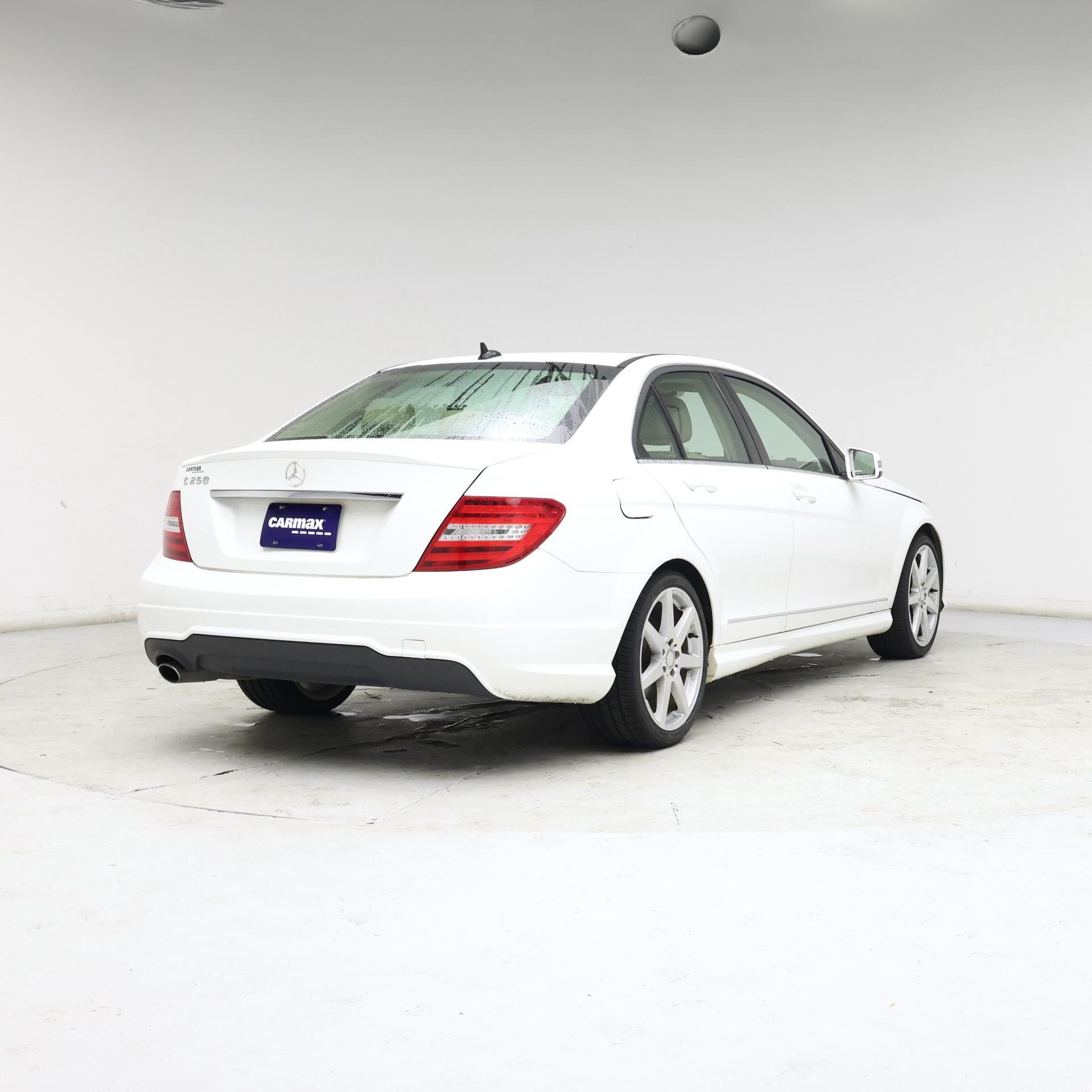 Thumbnail: 2014 Mercedes-Benz C-Class - 8