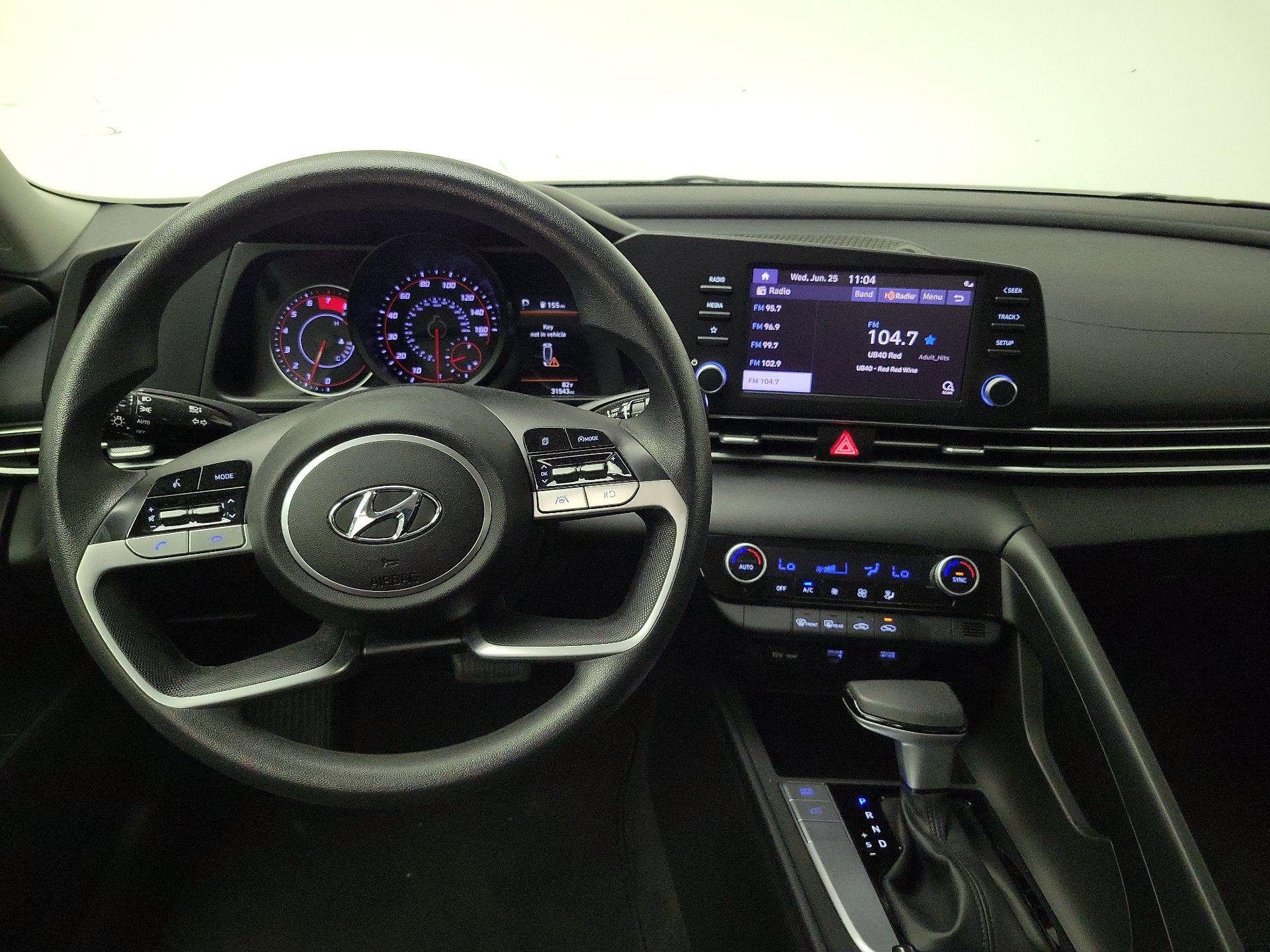 Thumbnail: 2023 Hyundai Elantra - 10