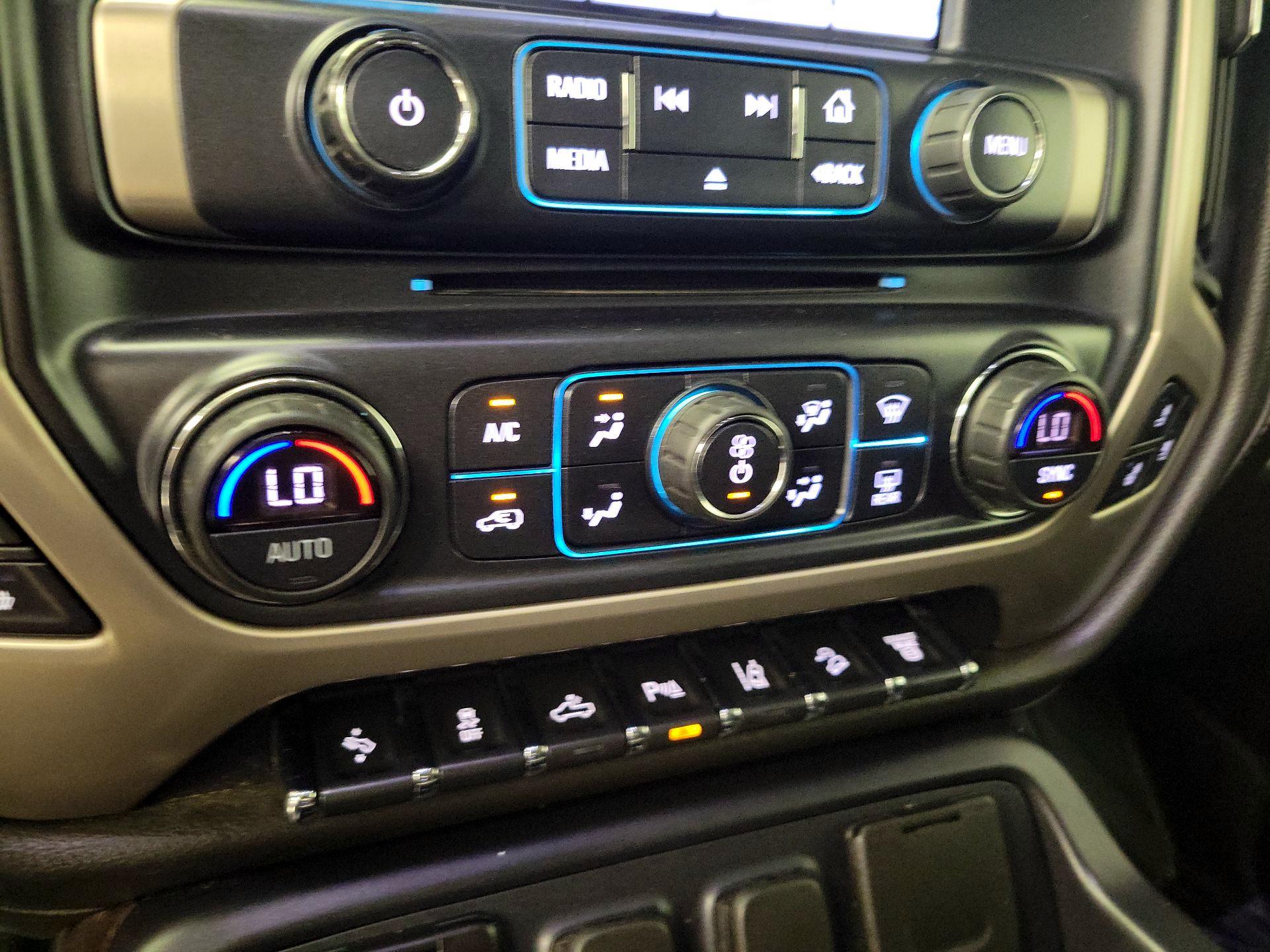 Thumbnail: 2019 GMC Sierra 2500 - 16